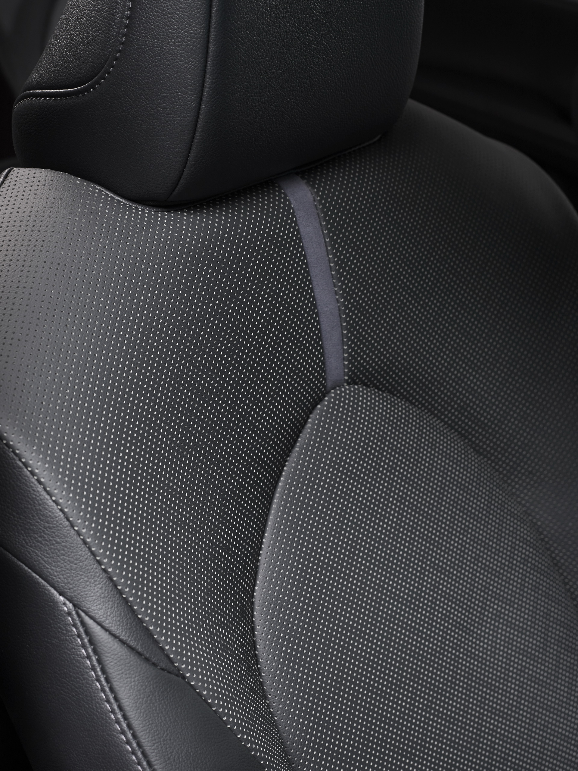 Europe’s 2021 Toyota Camry Hybrid Receives Restyled Front End And New Infotainment