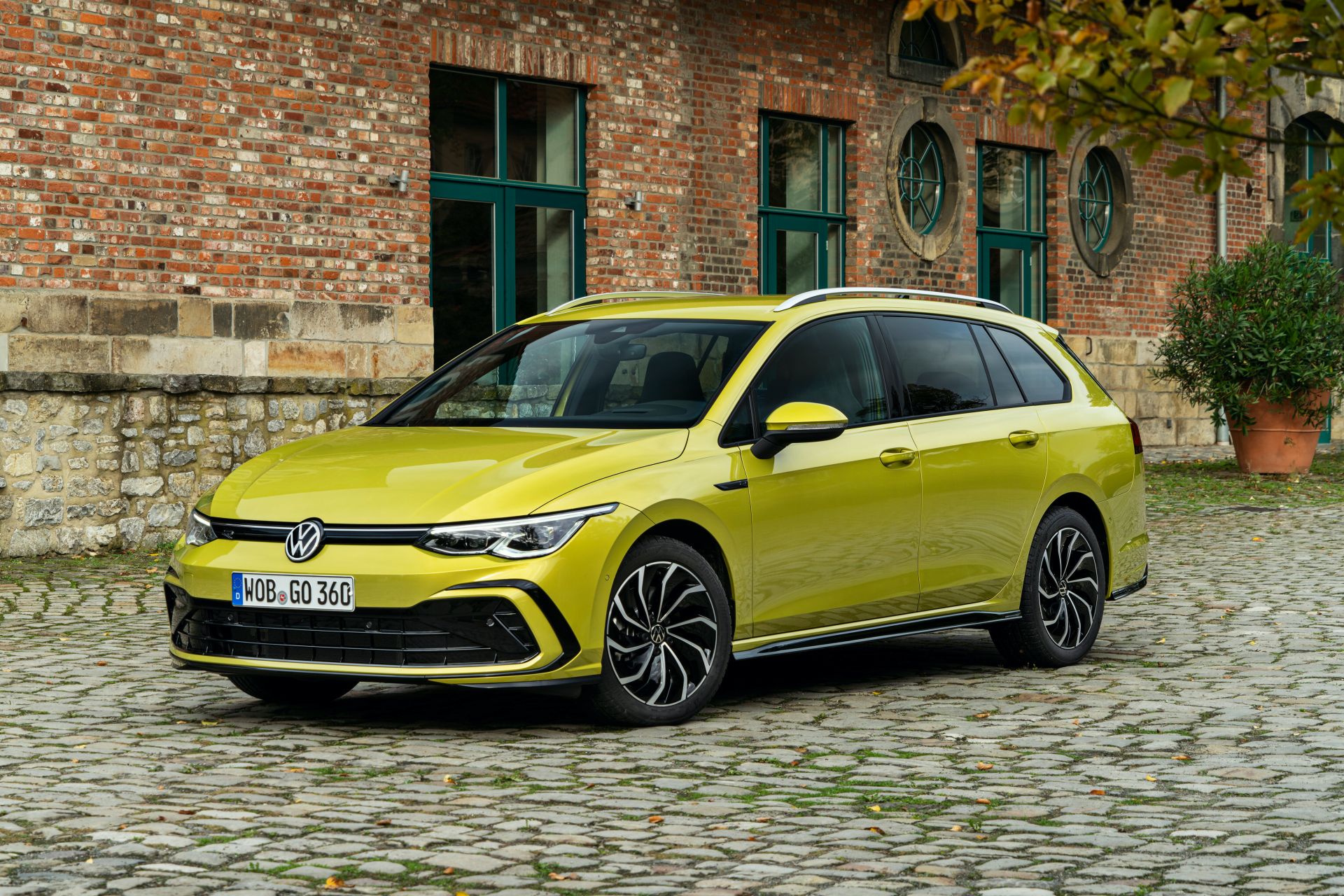 VW Details 2021 Golf Variant And Golf Alltrack Wagons, The Golfs For Families