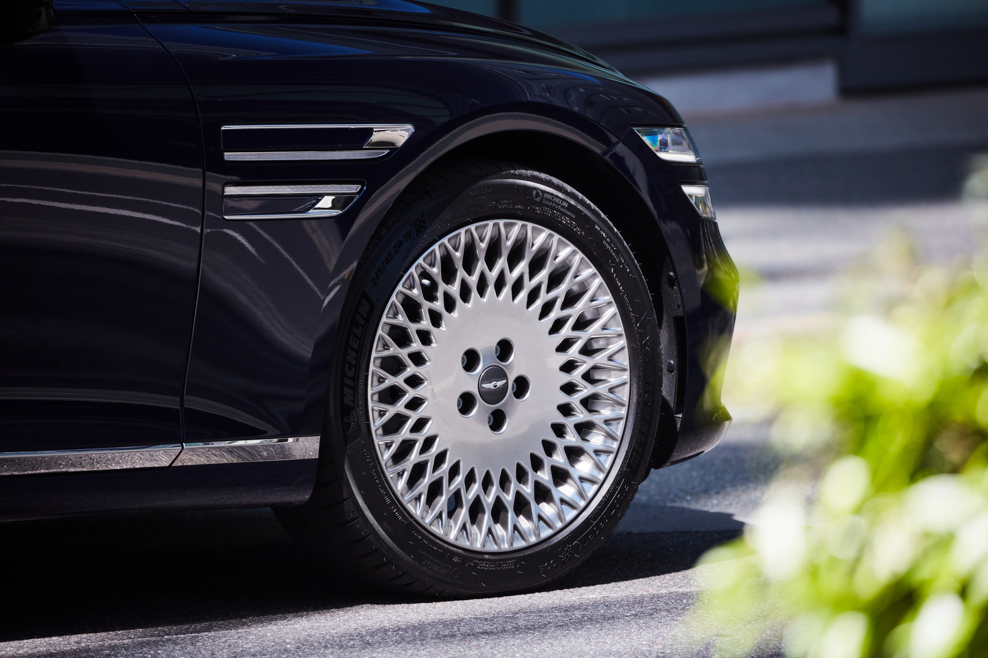 Check Out Every Detail Of The 2021 Genesis G80 In This Huge Image Gallery