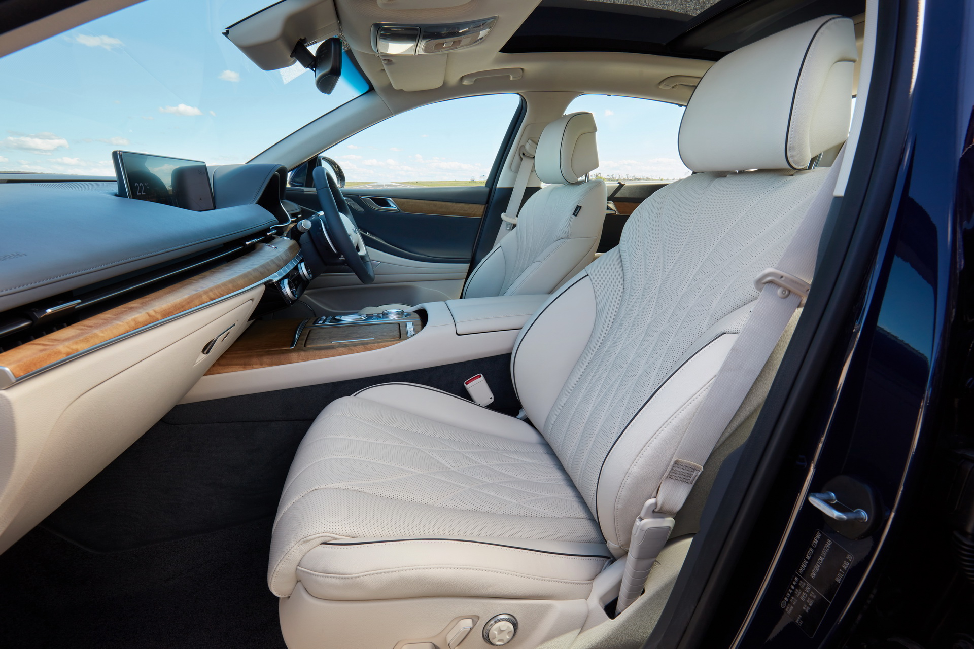 Check Out Every Detail Of The 2021 Genesis G80 In This Huge Image Gallery