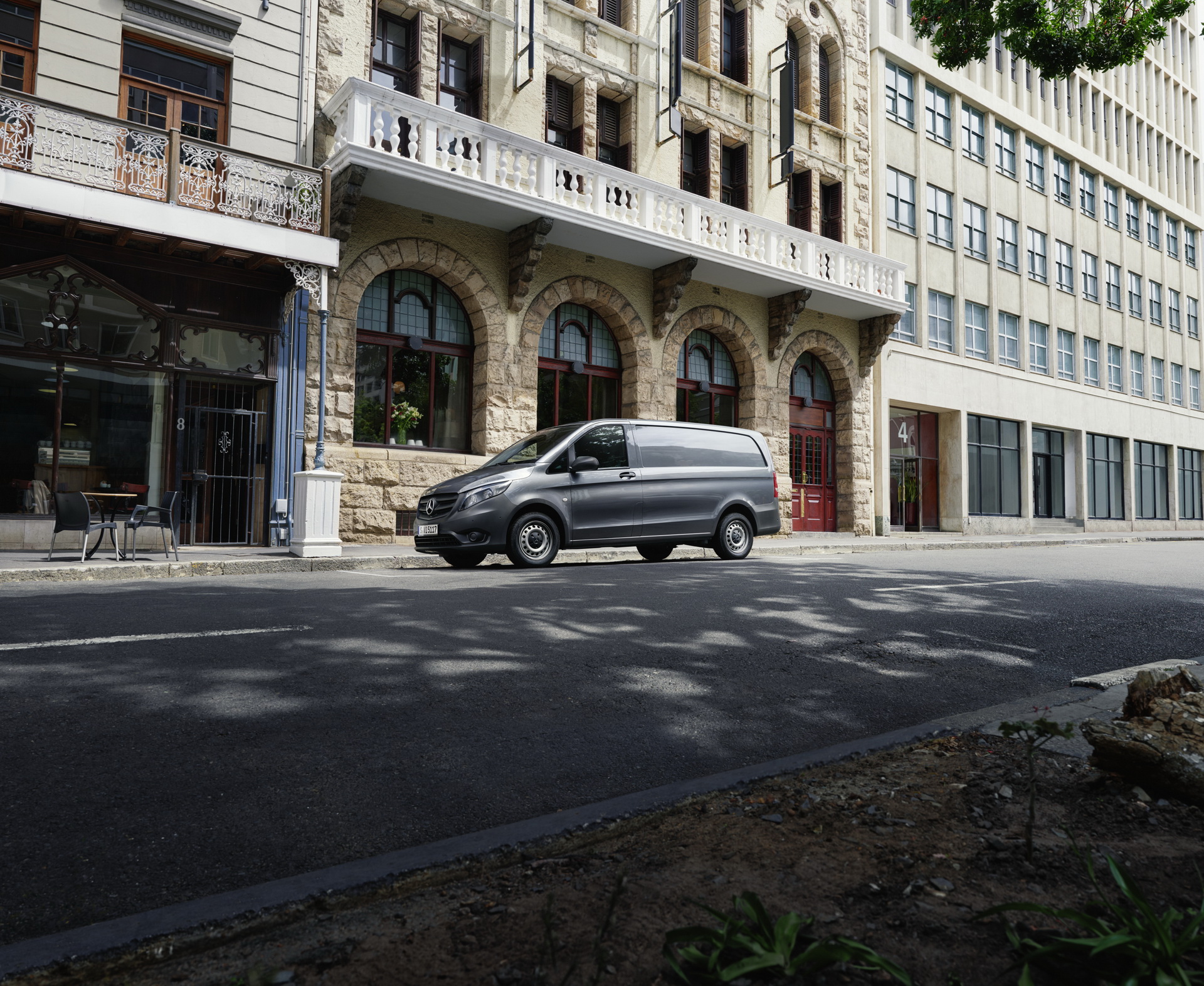 2021 Mercedes-Benz Metris Gains Revised Looks And New Gear