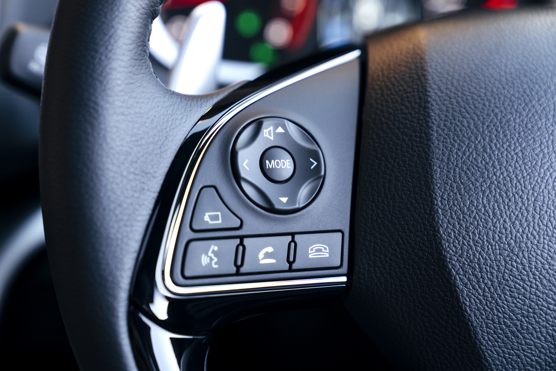 Mitsubishi’s Facelifted 2021 Eclipse Cross Heads Down Under From AU$30,290