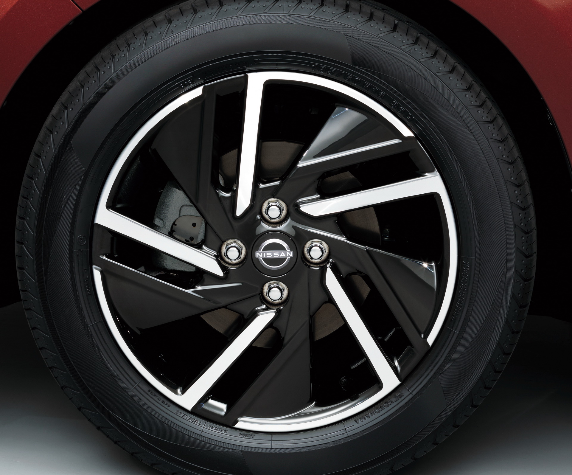 All-New 2021 Nissan Note Unveiled In Japan With Electrified Powertrain