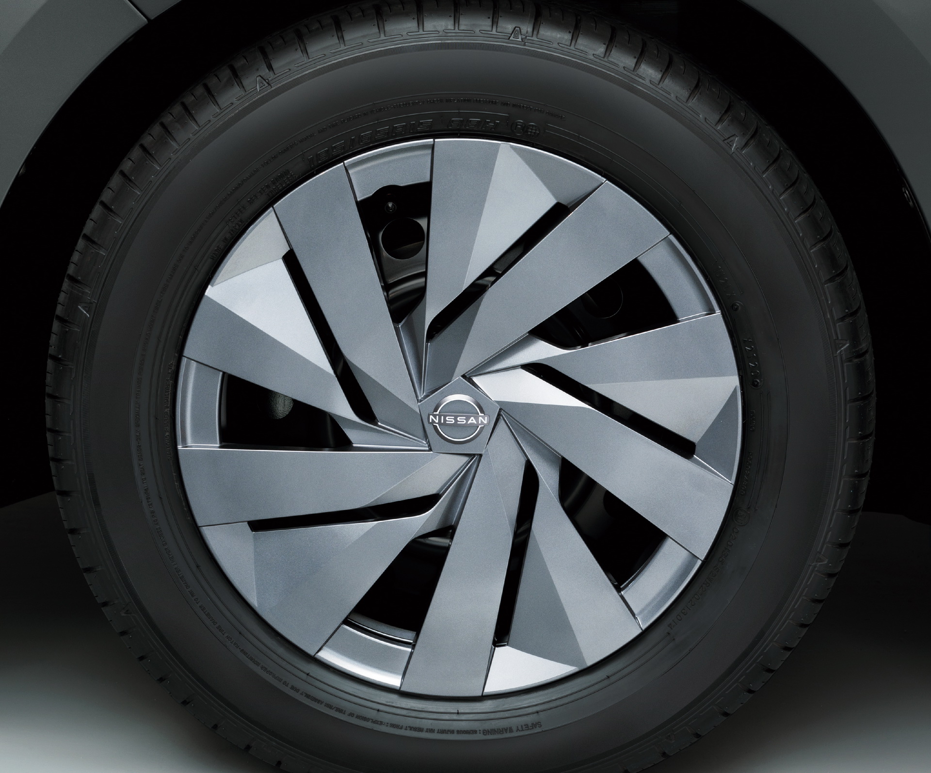 All-New 2021 Nissan Note Unveiled In Japan With Electrified Powertrain