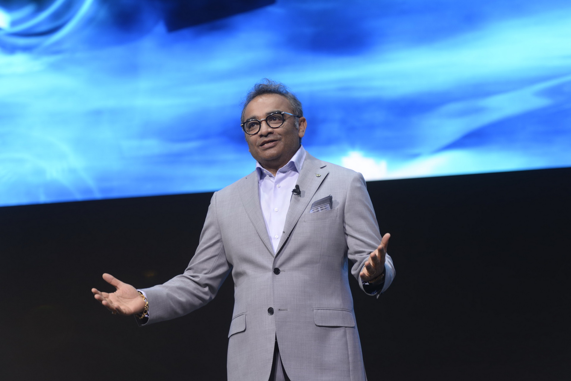 All-New 2021 Nissan Note Unveiled In Japan With Electrified Powertrain