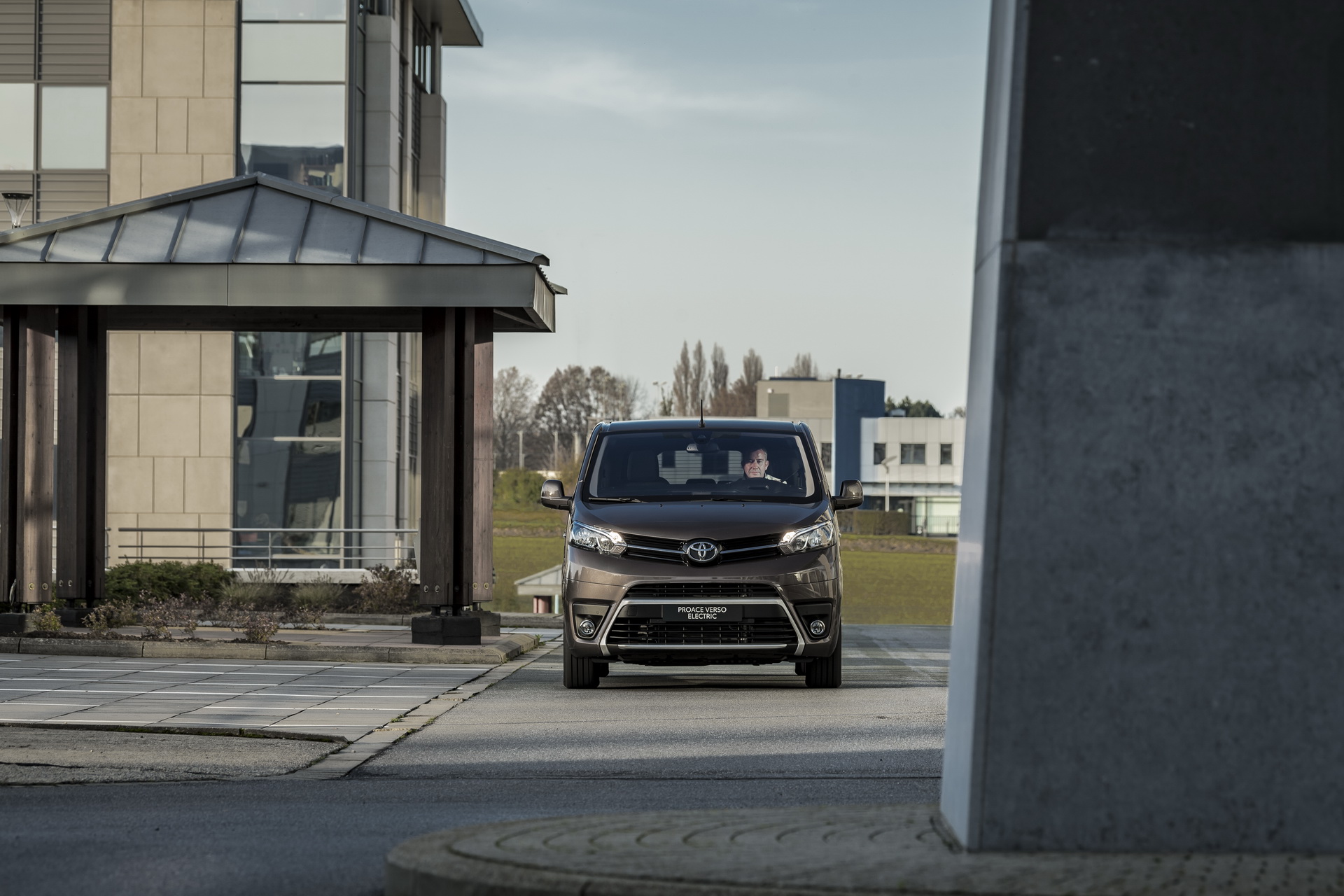 2021 Toyota Proace Verso Joins The Electric Crowd With 330Km/205Mi Range