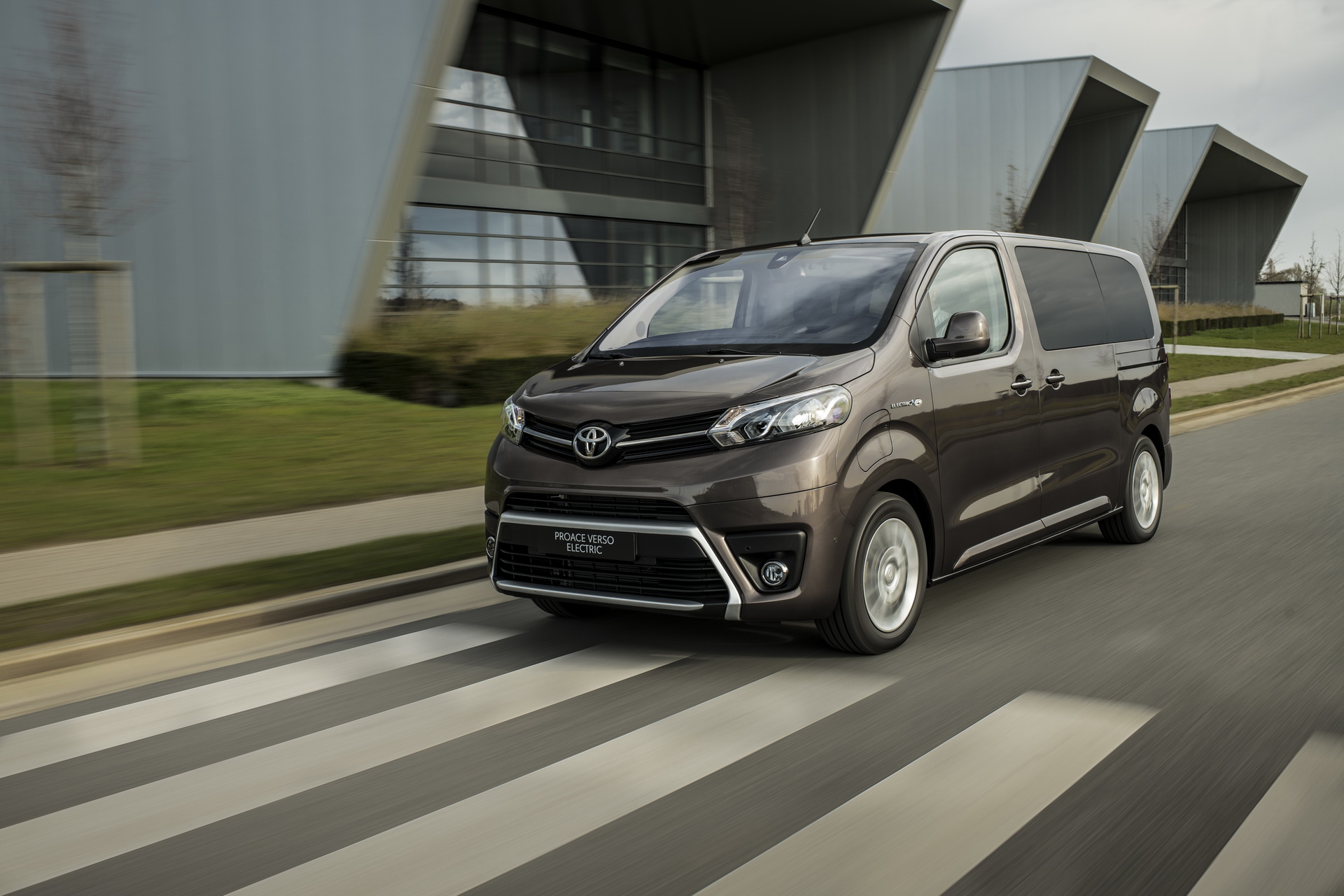 2021 Toyota Proace Verso Joins The Electric Crowd With 330Km/205Mi Range
