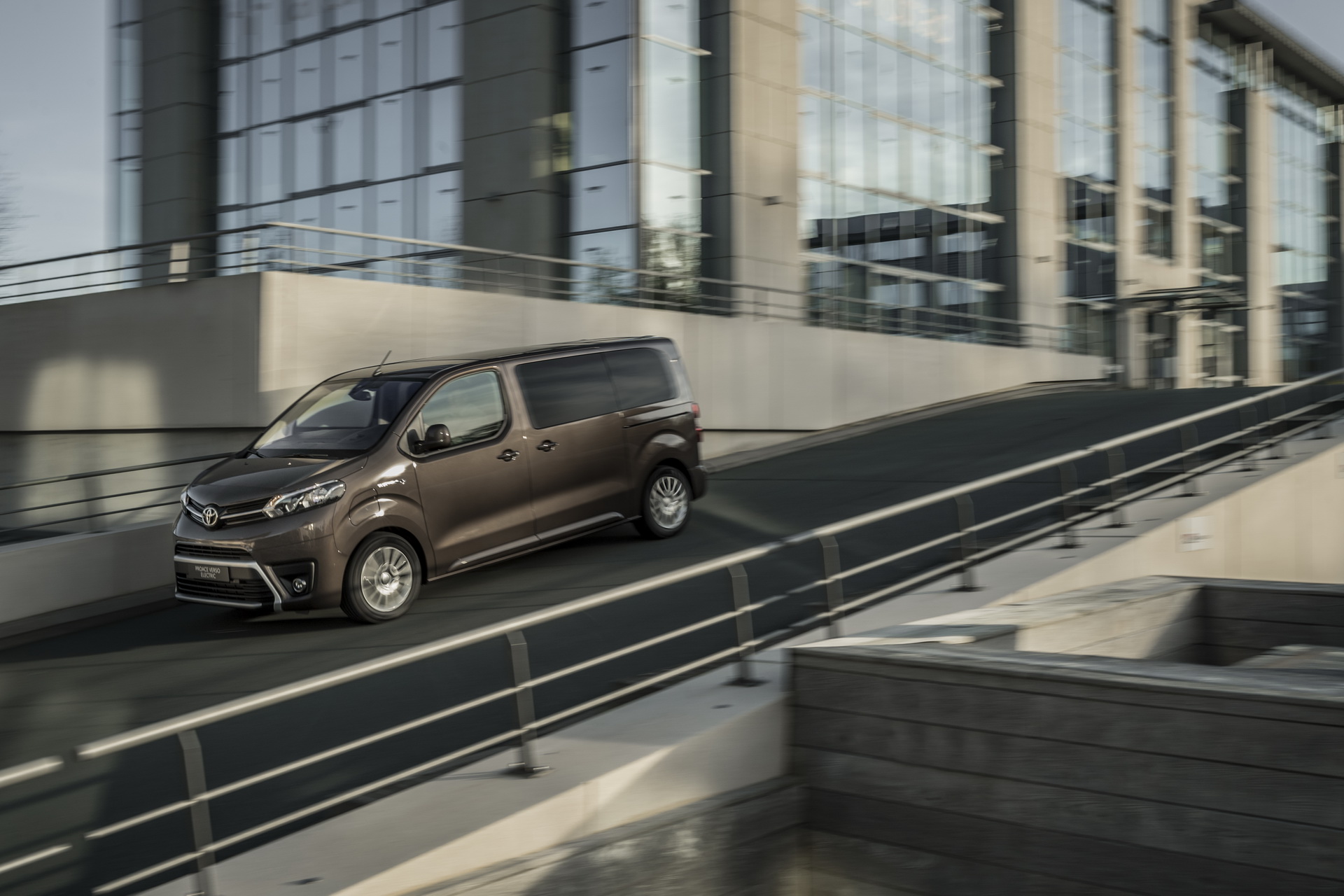 2021 Toyota Proace Verso Joins The Electric Crowd With 330Km/205Mi Range