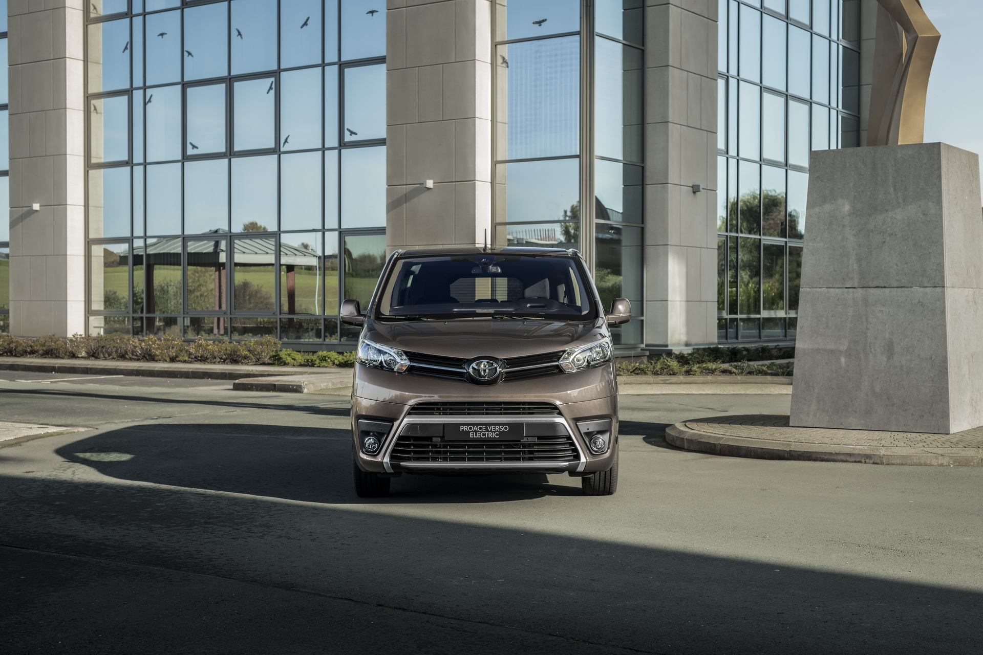 2021 Toyota Proace Verso Joins The Electric Crowd With 330Km/205Mi Range