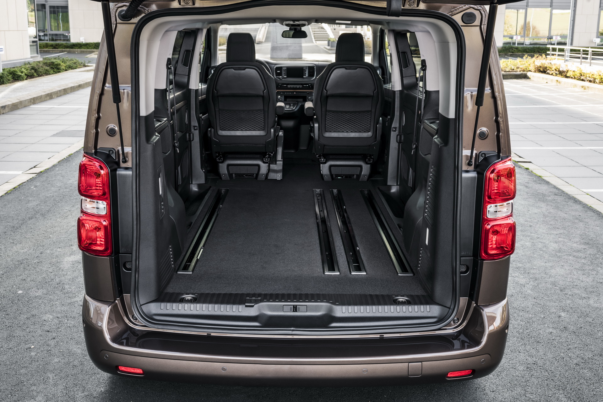 2021 Toyota Proace Verso Joins The Electric Crowd With 330Km/205Mi Range