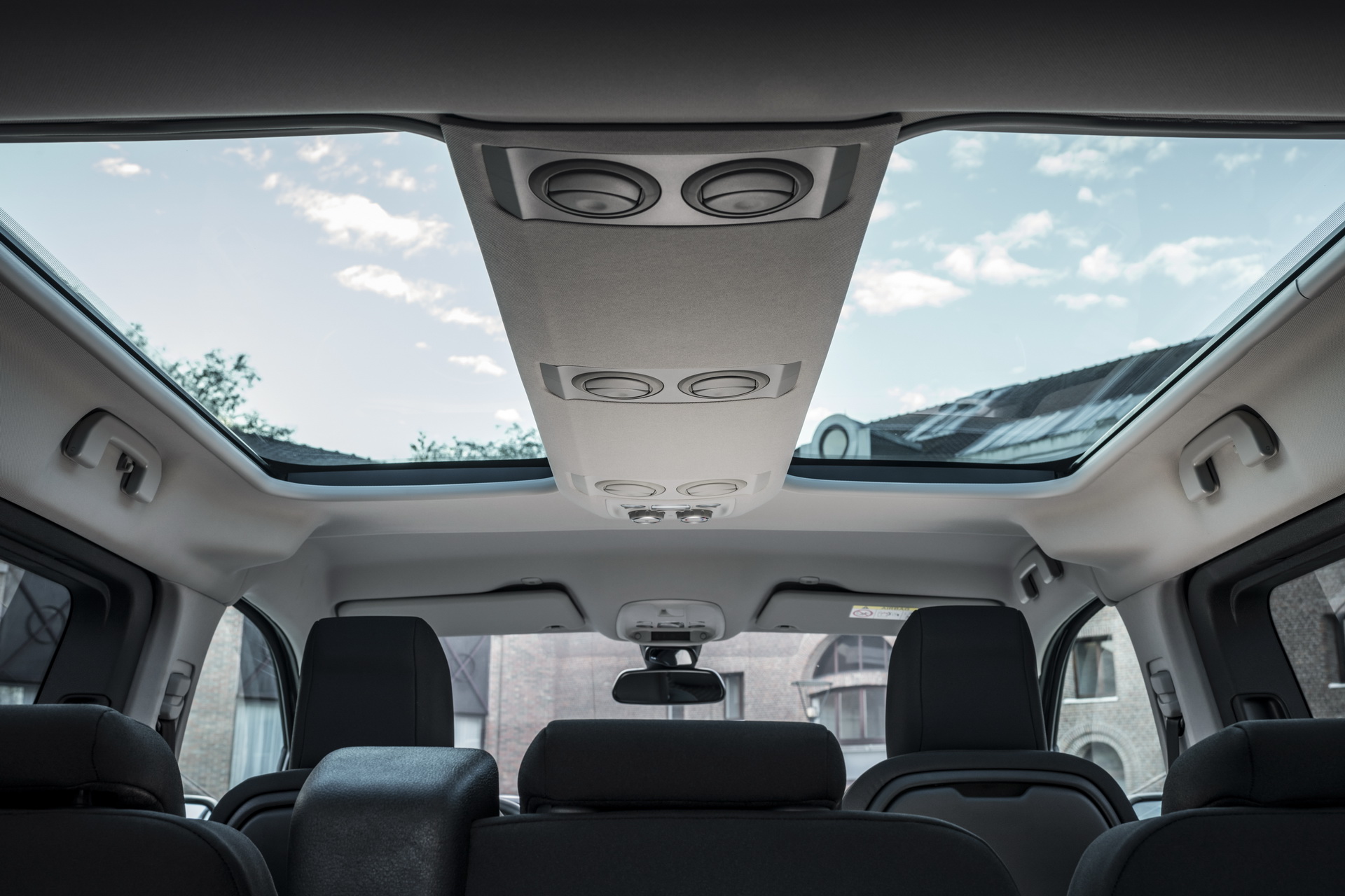 2021 Toyota Proace Verso Joins The Electric Crowd With 330Km/205Mi Range