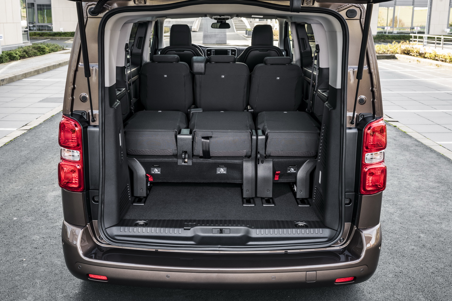 2021 Toyota Proace Verso Joins The Electric Crowd With 330Km/205Mi Range