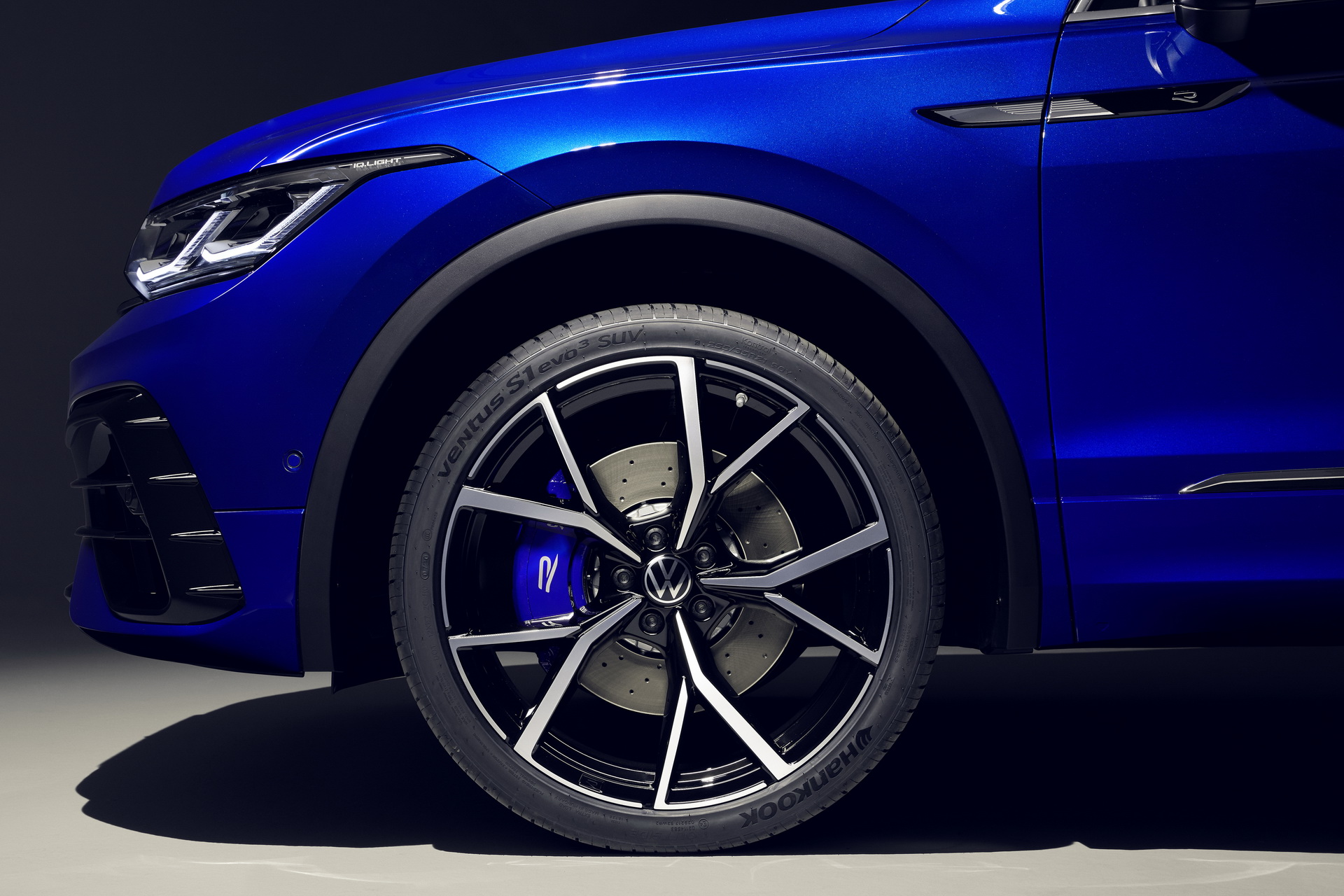 2021 VW Tiguan R Is Quicker Than The First-Gen Porsche Cayenne Turbo S