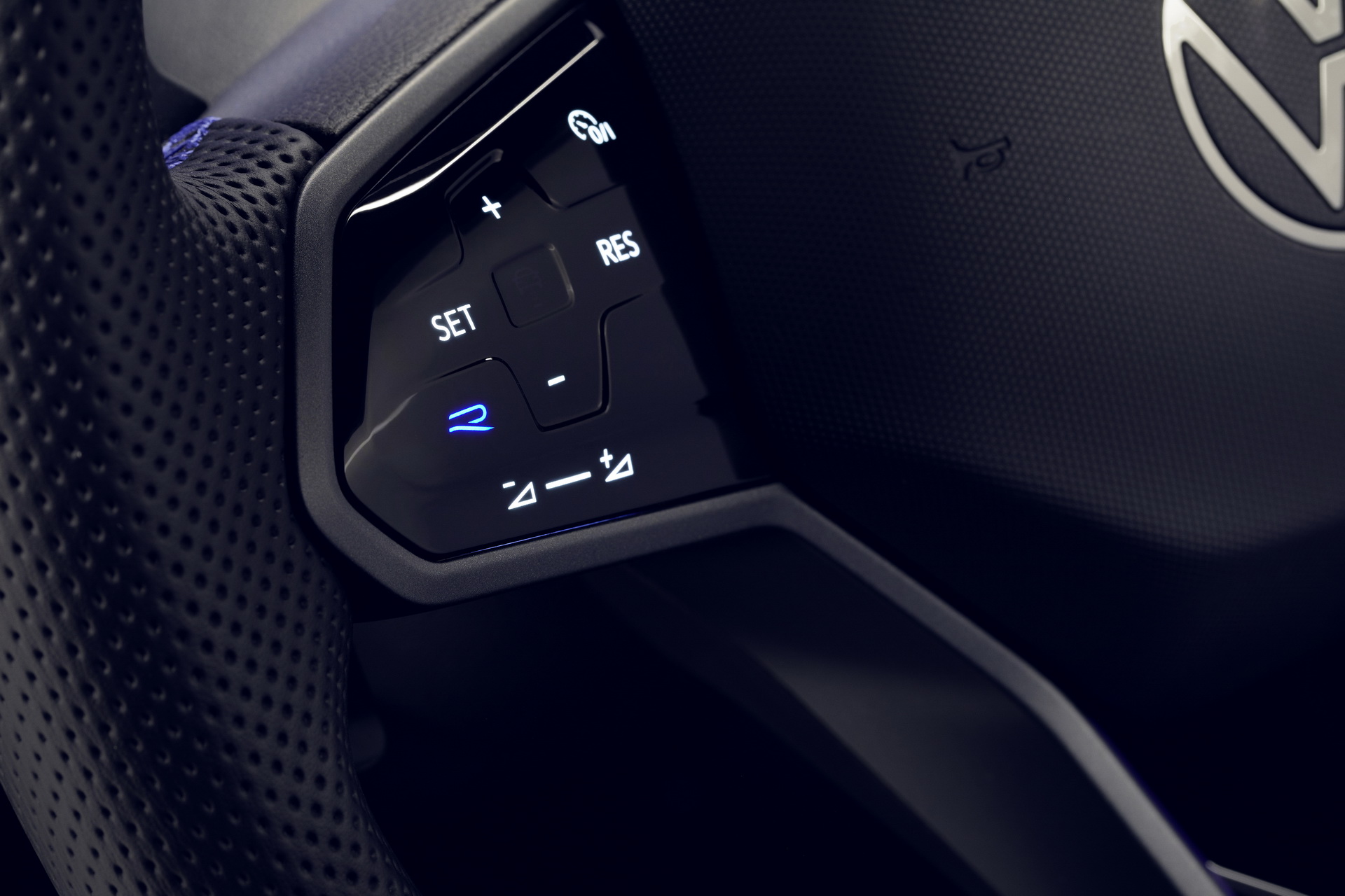 2021 VW Tiguan R Is Quicker Than The First-Gen Porsche Cayenne Turbo S