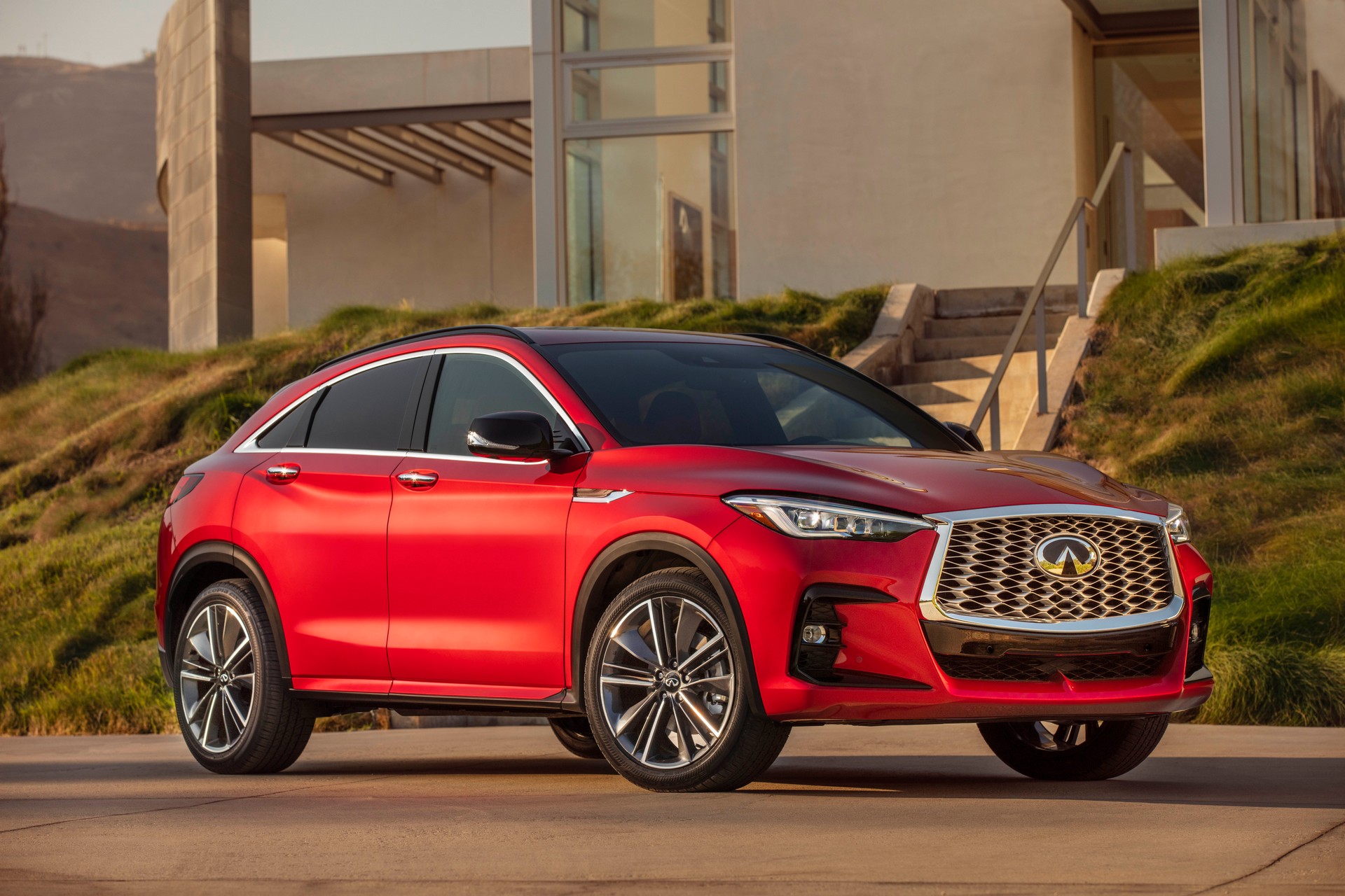Prefer A Coupe-Like Roofline? 2022 Infiniti QX55 Will Cost You $3,000 To $5,000 More Than Equivalent QX50s