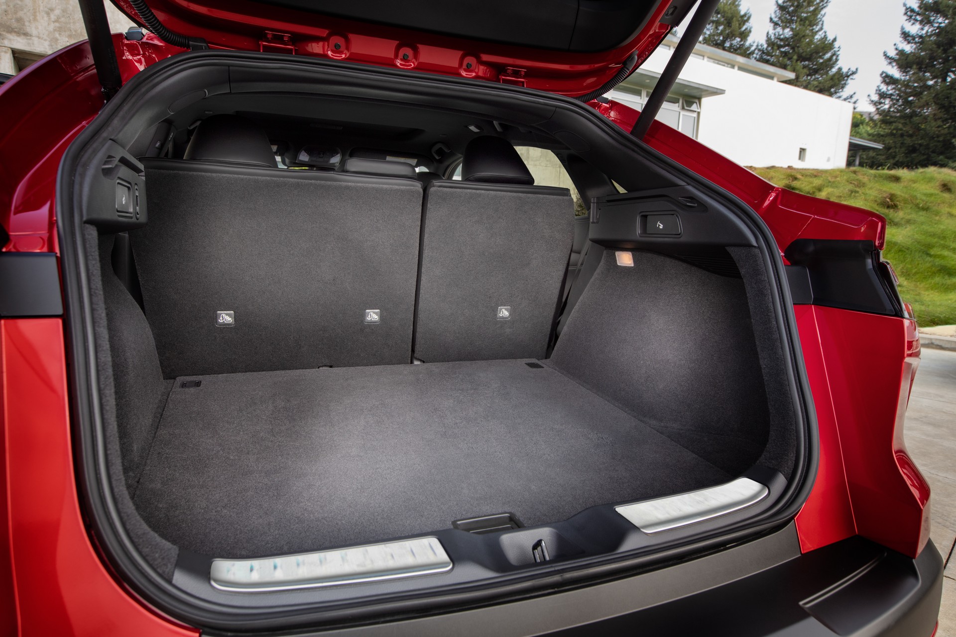 Prefer A Coupe-Like Roofline? 2022 Infiniti QX55 Will Cost You $3,000 To $5,000 More Than Equivalent QX50s