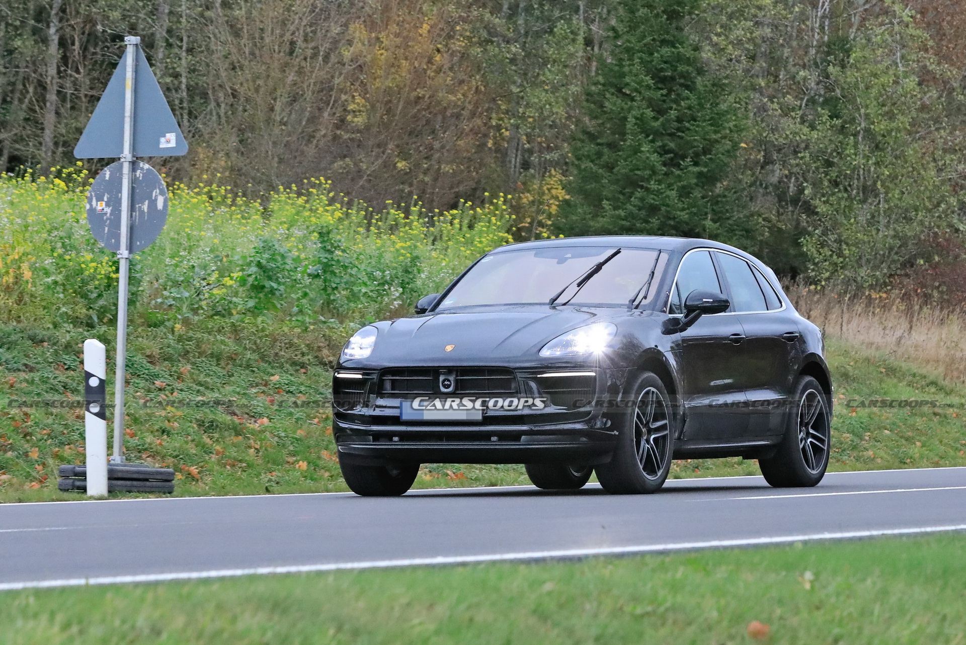 2022 Porsche Macan Gets Another Facelift To Keep EV Sibling Company