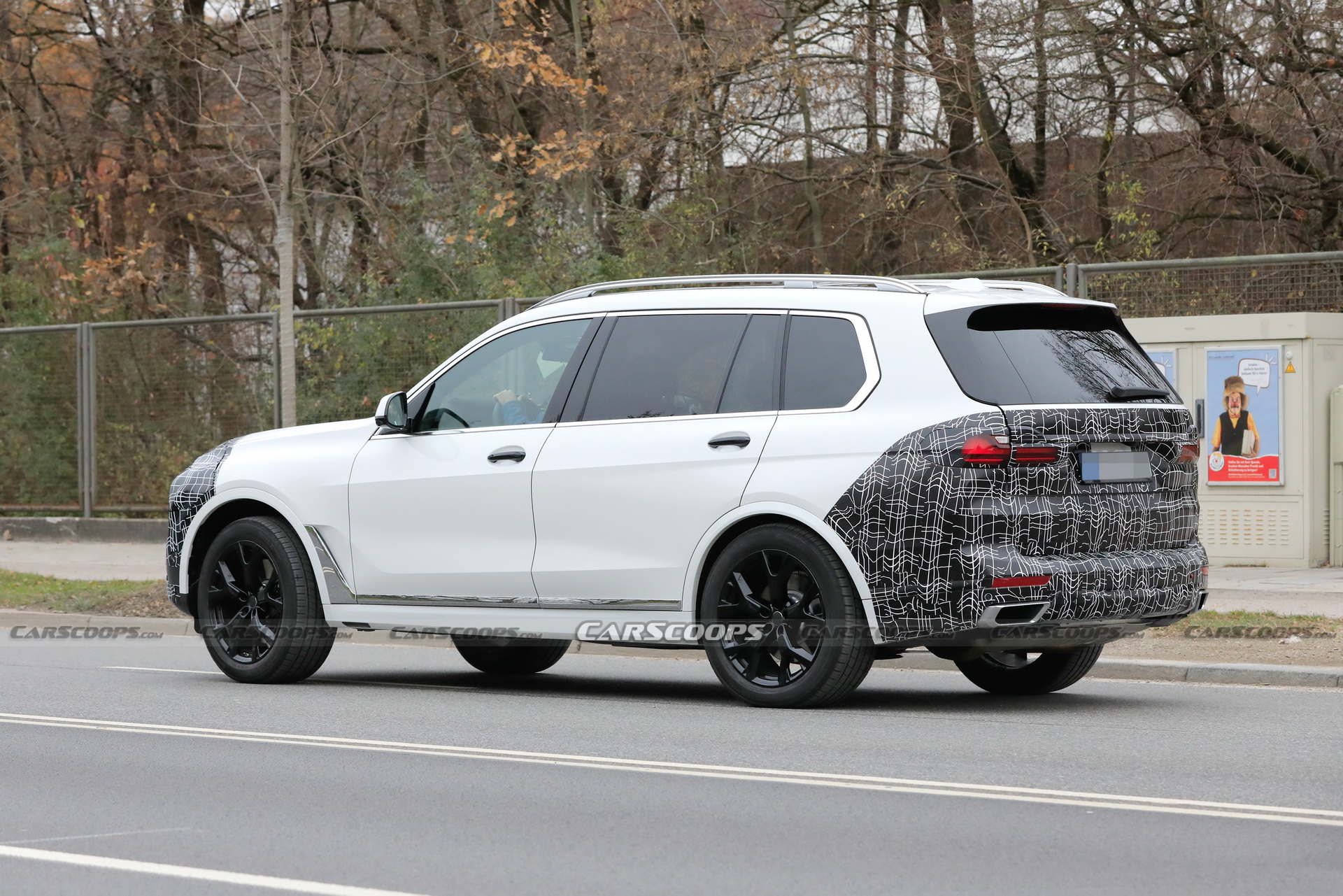2022 BMW X7 Facelift Prototype Shows Hints Of Brand’s New Controversial Facial Design Direction