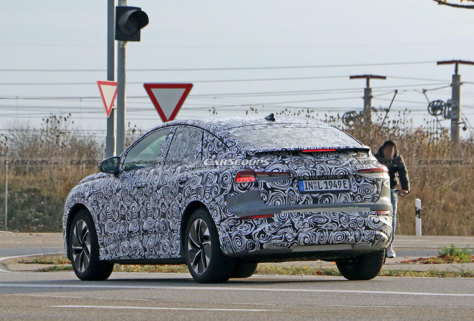 Here’s Another Look At Audi’s Q4 e-tron And Q4 e-tron Sportback Electric Crossovers