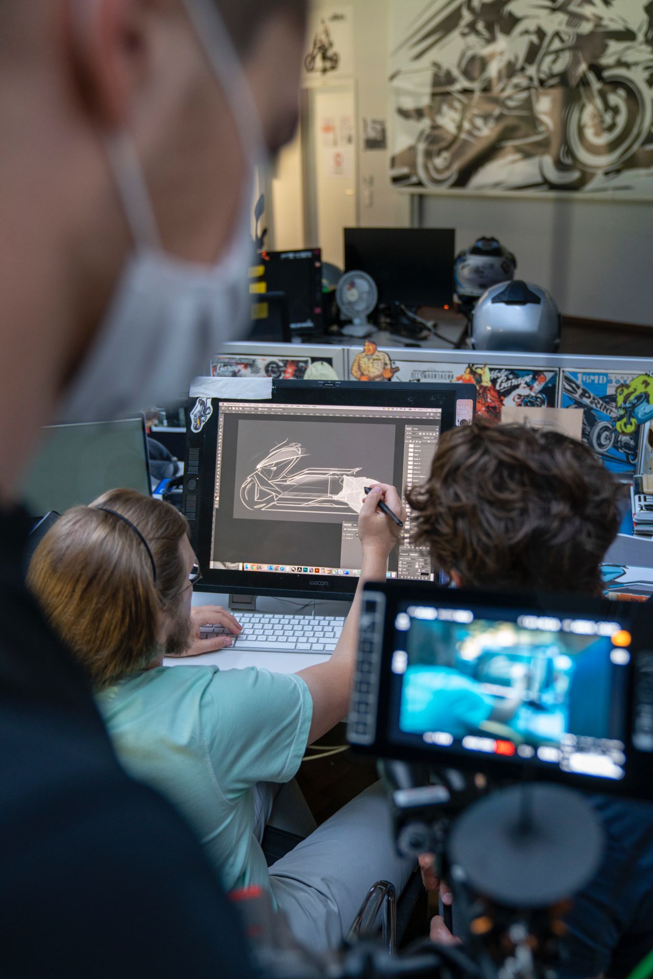 BMW Motorrad Definition CE 04 Is Probably The Coolest Electric Scooter Yet