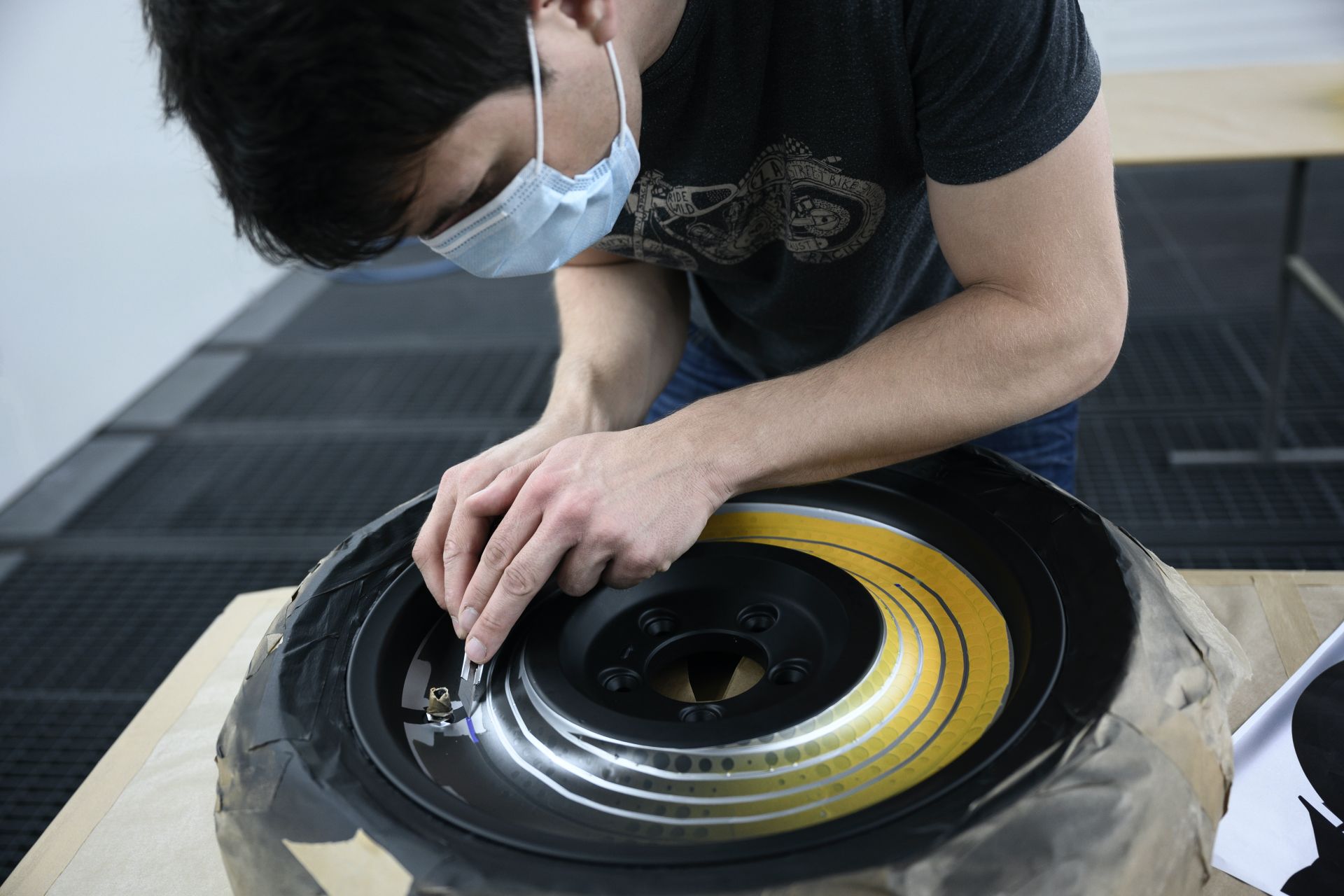 BMW Motorrad Definition CE 04 Is Probably The Coolest Electric Scooter Yet