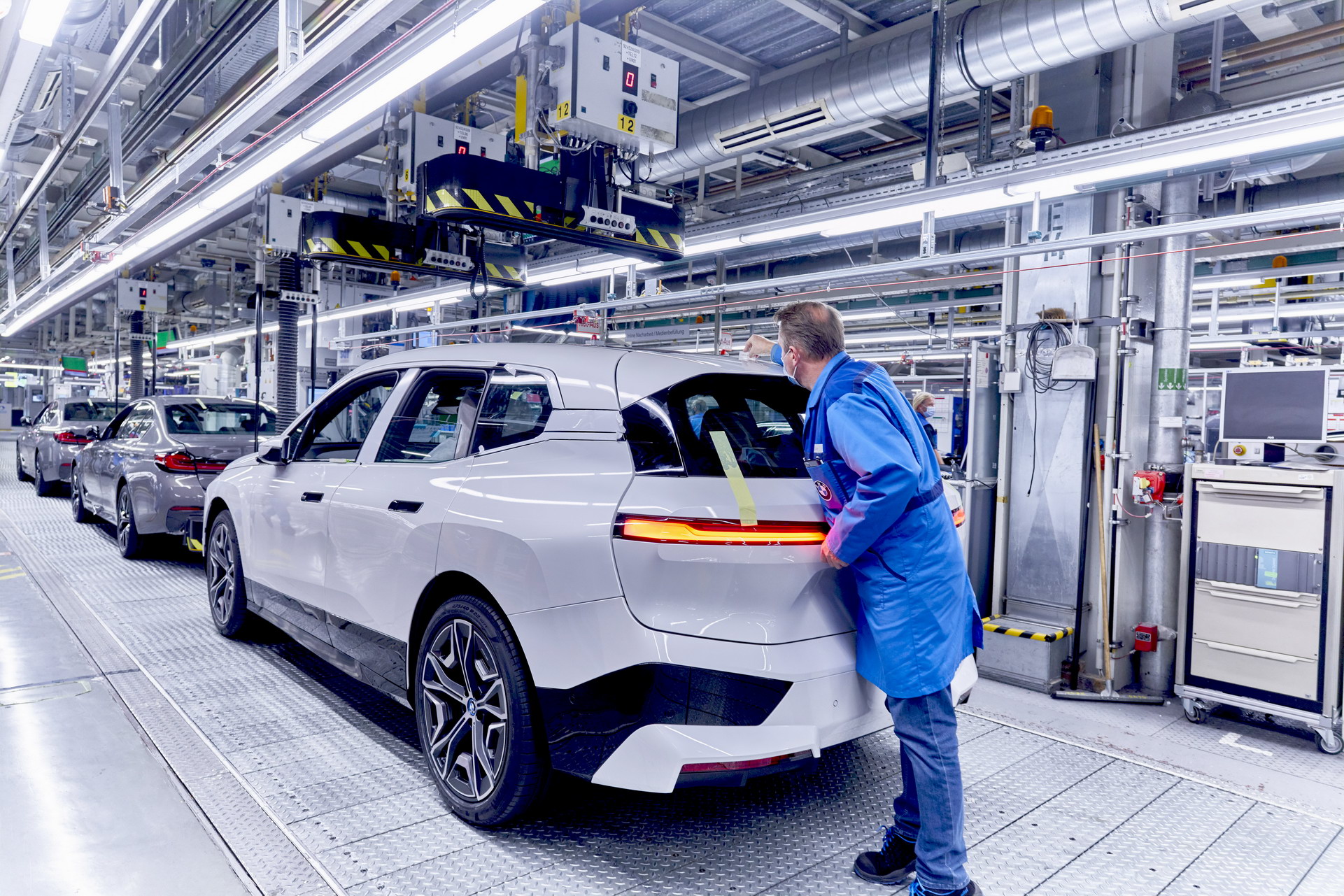 2022 BMW iX: Meet The Brand’s First Bespoke Electric SUV And New Technology Flagship