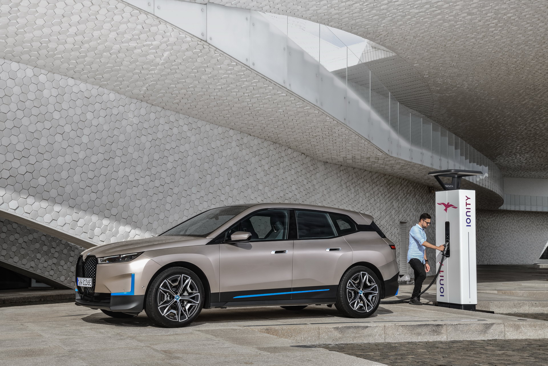 2022 BMW iX: Meet The Brand’s First Bespoke Electric SUV And New Technology Flagship