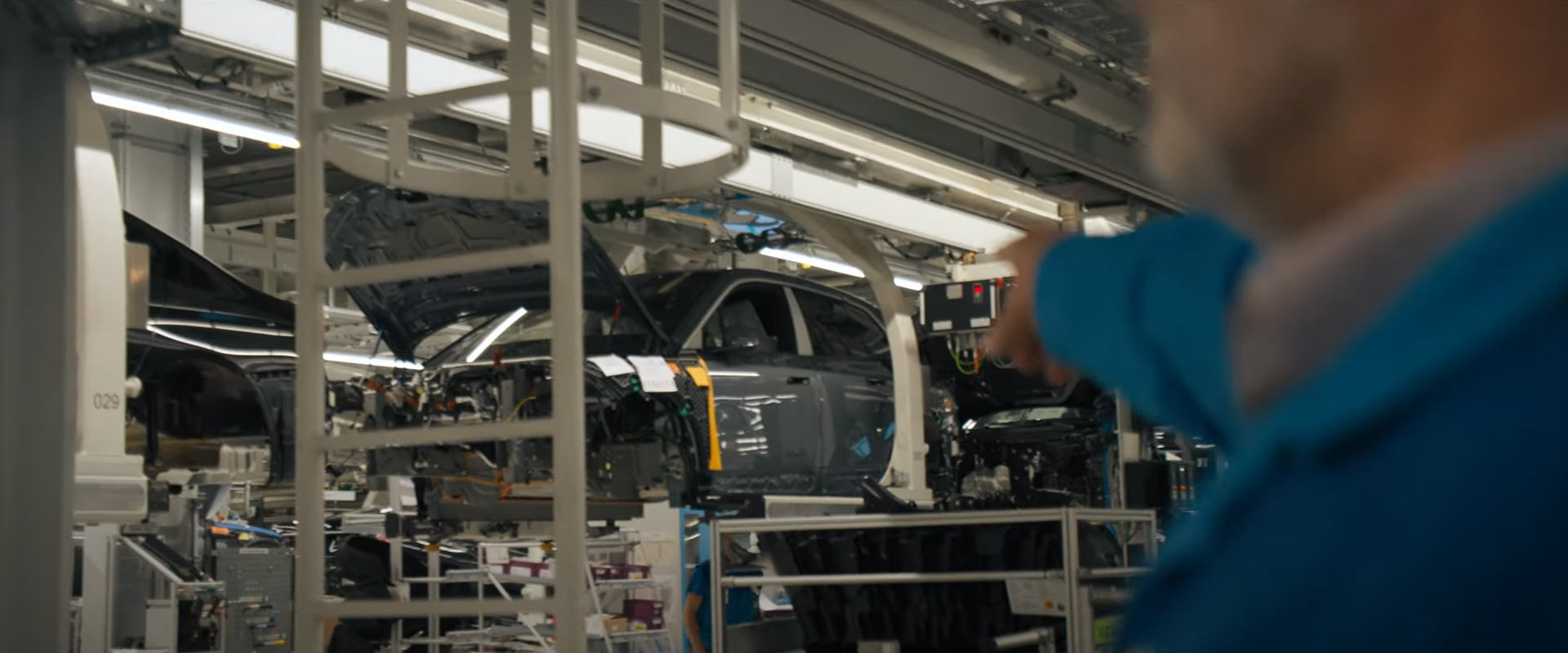 BMW Teases iNext, MINI Electric GP And Motorrad Concept