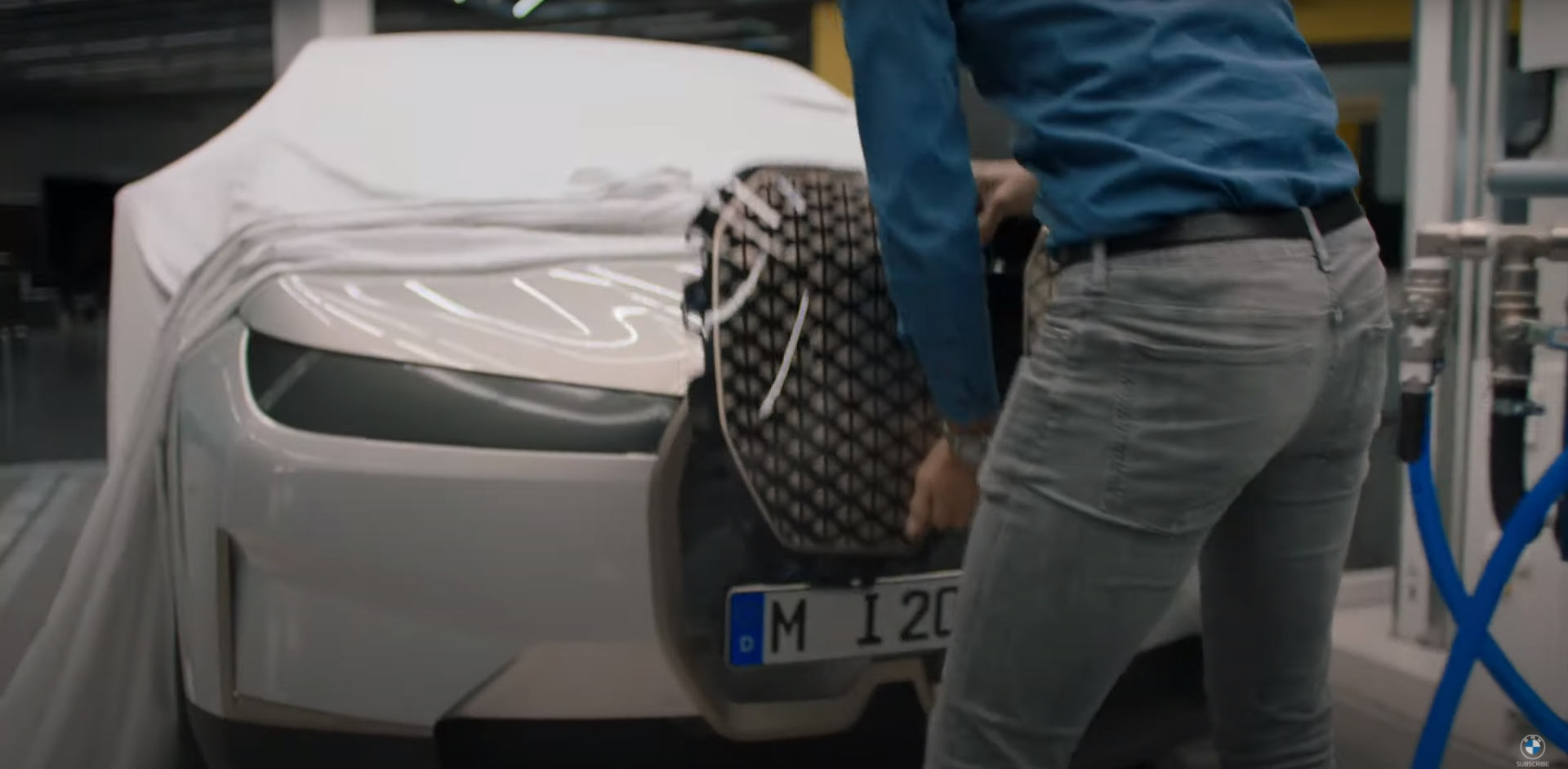 BMW Teases iNext, MINI Electric GP And Motorrad Concept