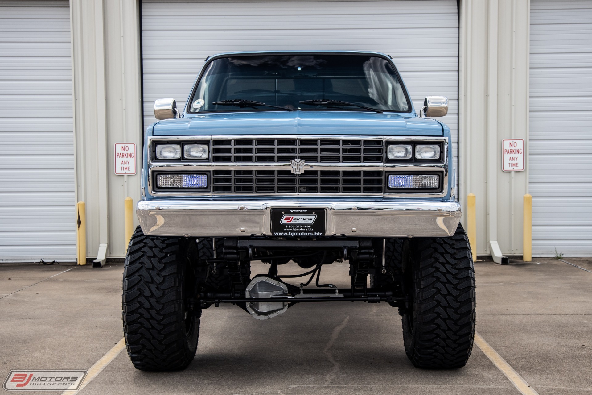Chevrolet C/K 10 Restomod Has A Monster Truck Flair