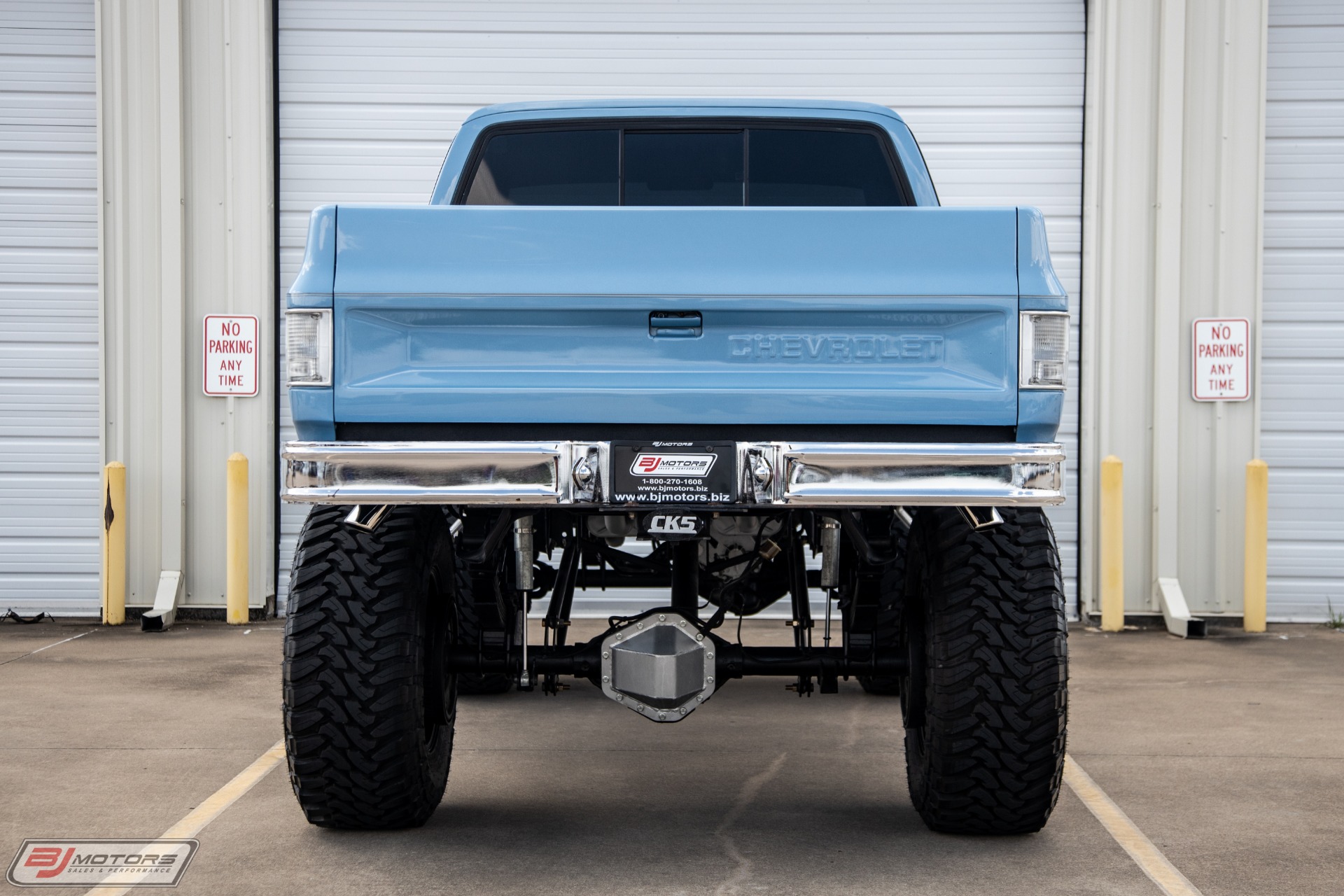 Chevrolet C/K 10 Restomod Has A Monster Truck Flair