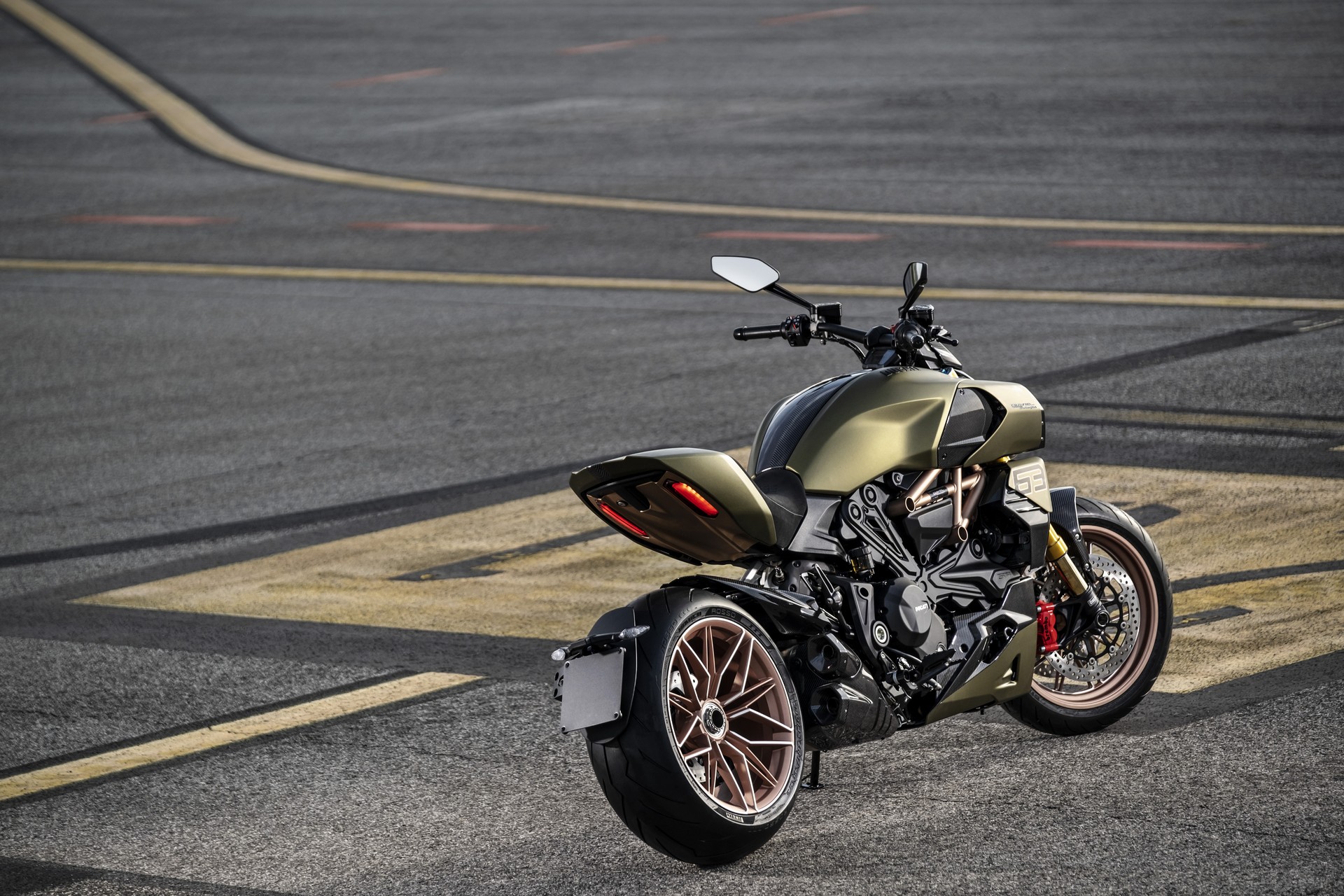 Ducati Diavel 1260 Lamborghini Debuts As A Limited Edition Bike Inspired By The Sian FKP 37