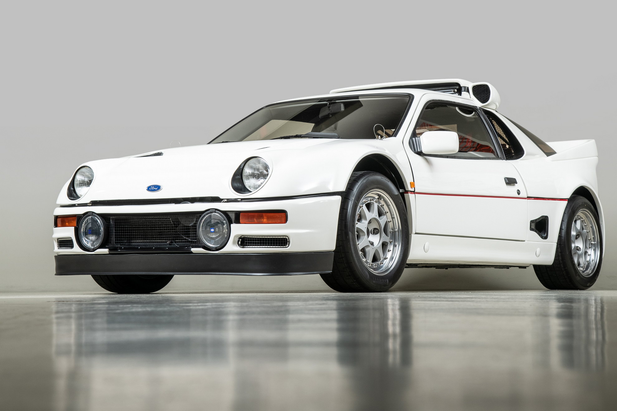 Rally Connoisseurs, This Ford RS200 Evolution Is For You