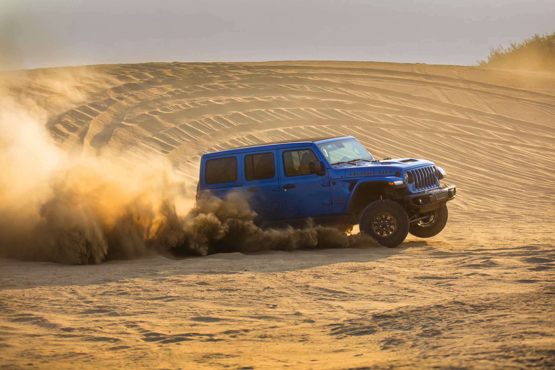 Jeep Throws A 470HP Hemi V8 In The 2021 Wrangler Rubicon 392 That Does 0-60 In Just 4.5 sec