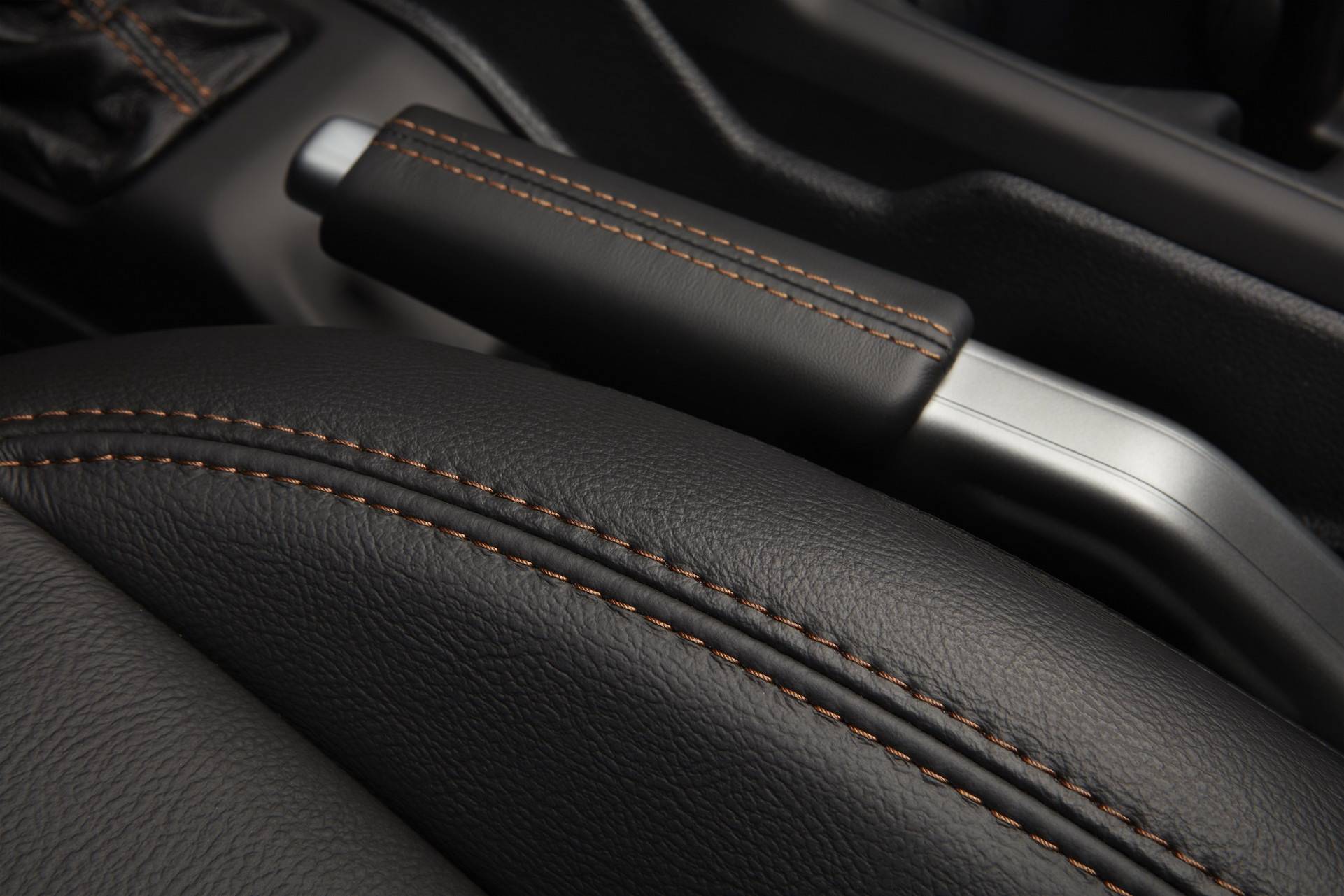 Jeep Throws A 470HP Hemi V8 In The 2021 Wrangler Rubicon 392 That Does 0-60 In Just 4.5 sec