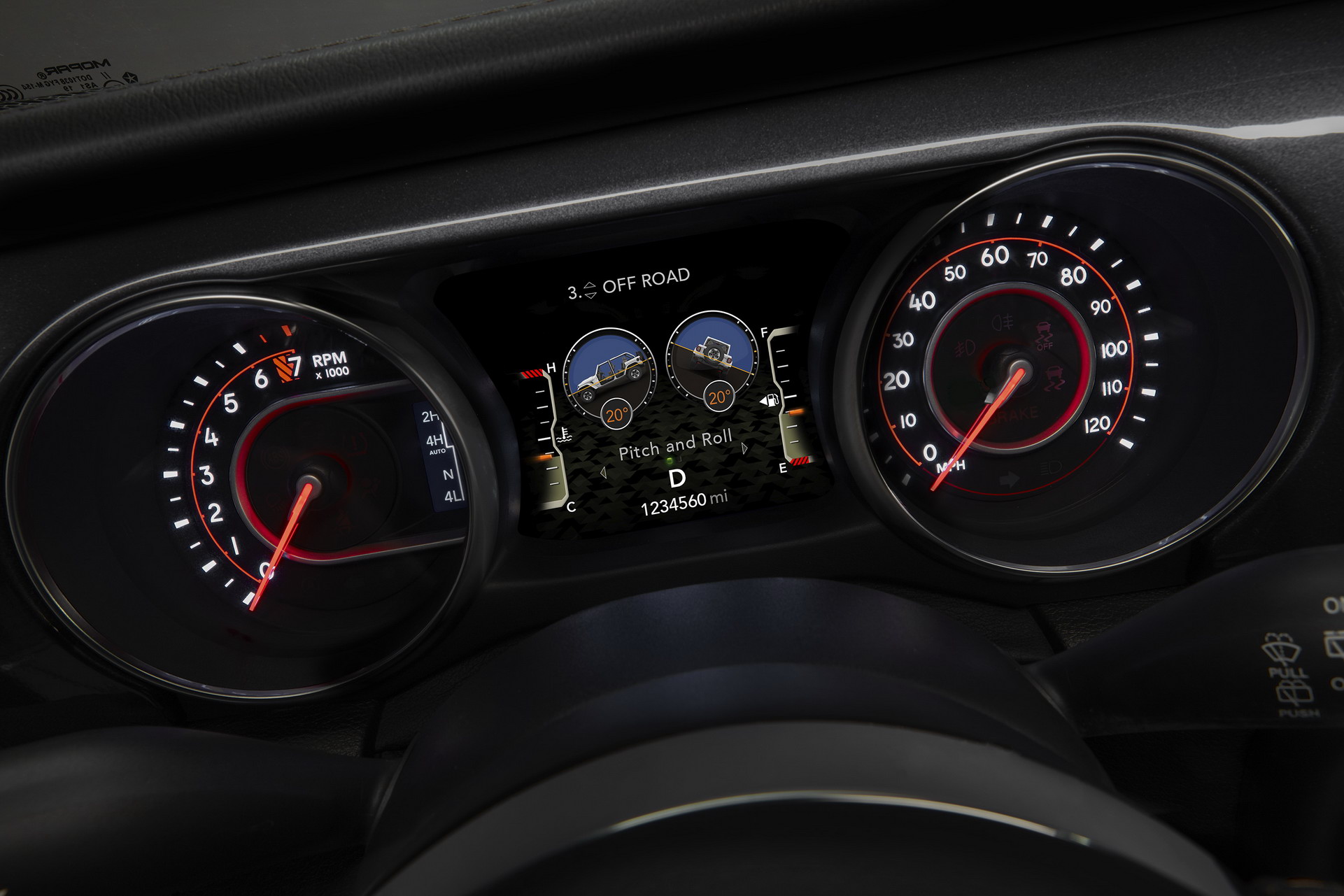 Jeep Throws A 470HP Hemi V8 In The 2021 Wrangler Rubicon 392 That Does 0-60 In Just 4.5 sec