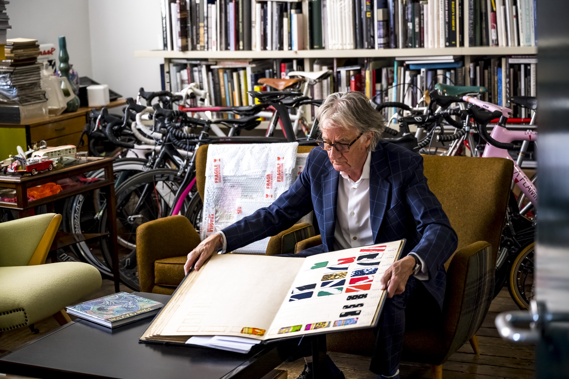 MINI Vision Urbanaut Is As A Futuristic Autonomous Minivan Doubling As A Chic Urban Hangout