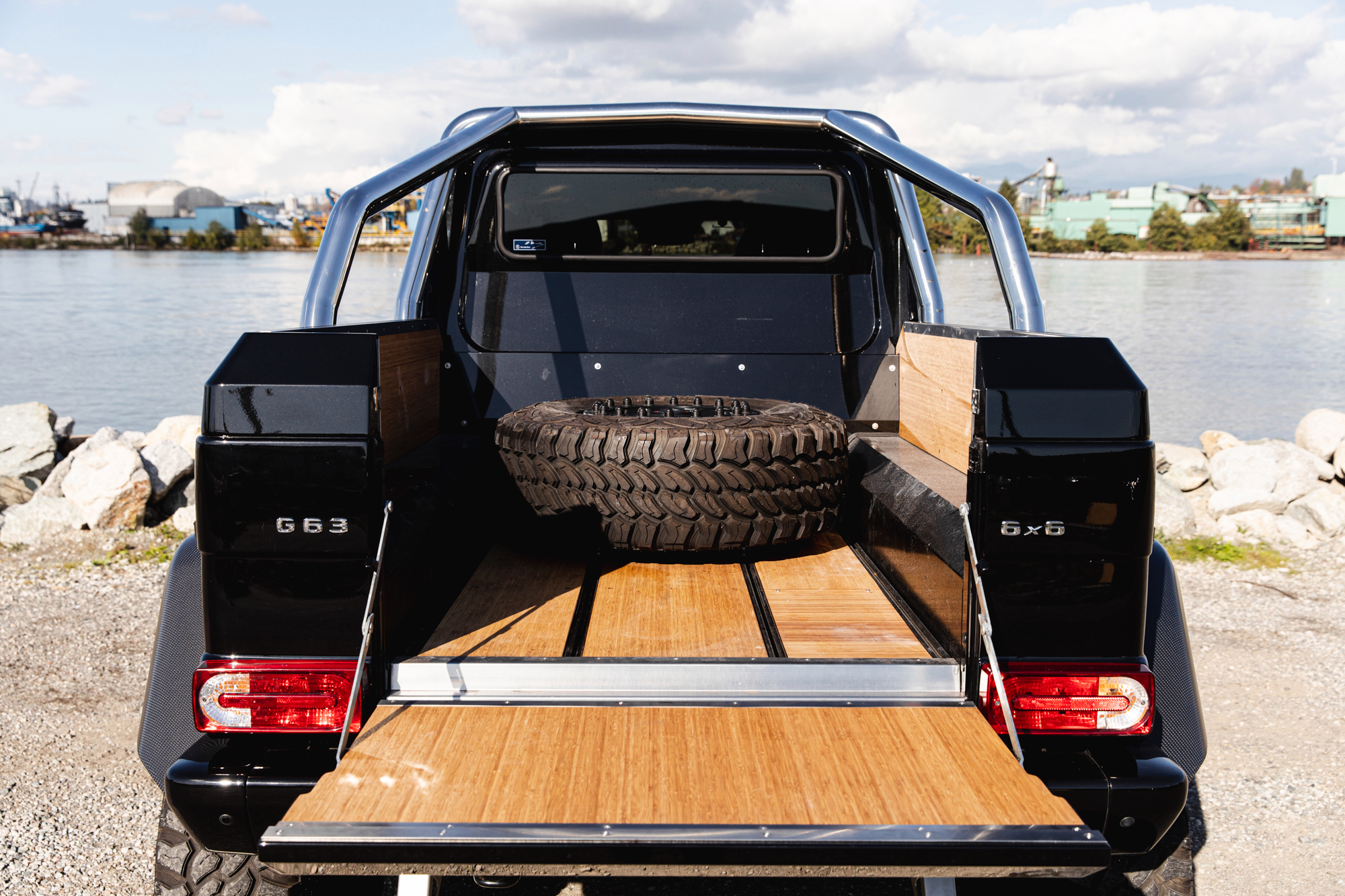 You Can Enjoy This Mercedes-Benz G63 AMG 6×6 – But Only For 2.5K Miles Per Year