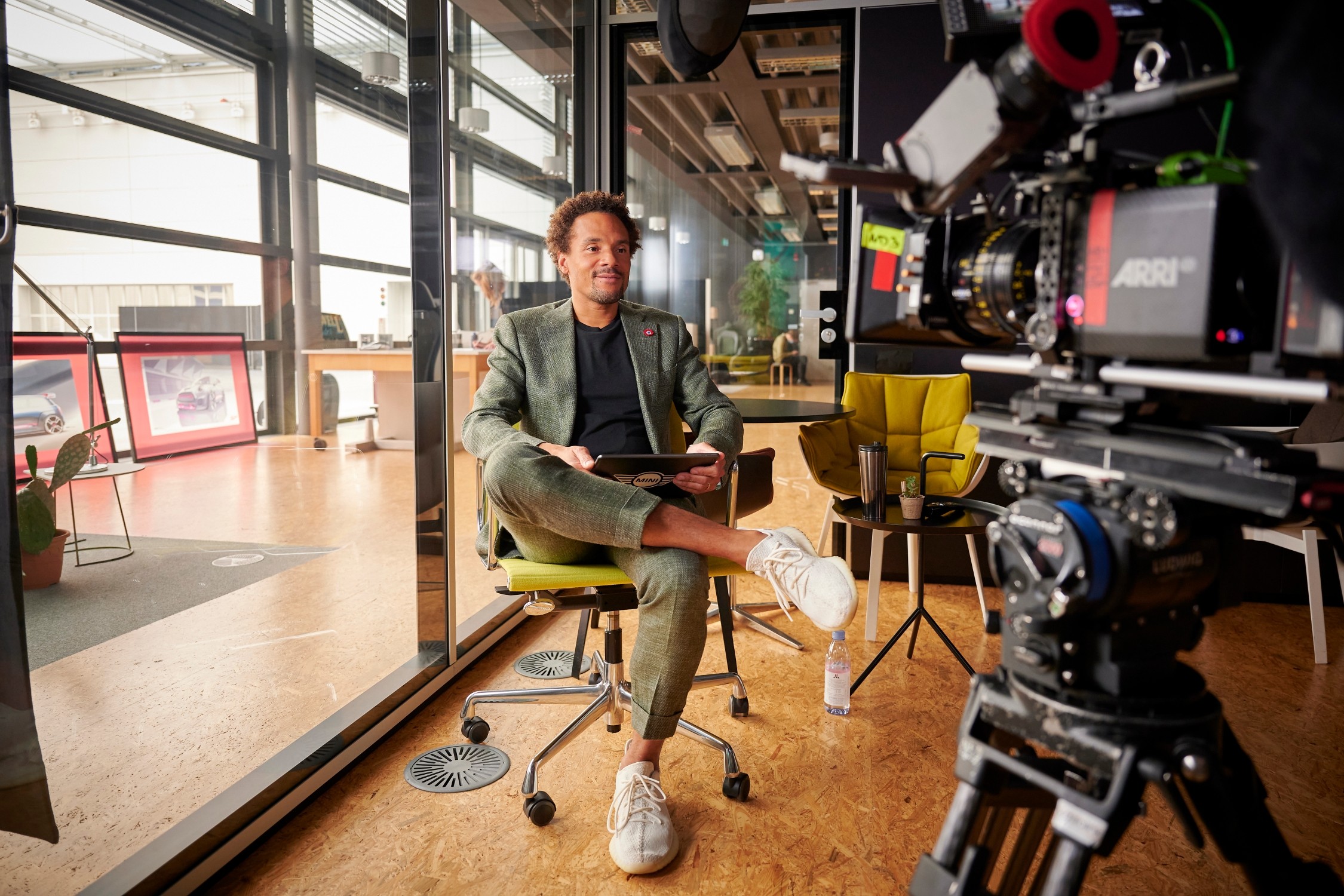 MINI Vision Urbanaut Is As A Futuristic Autonomous Minivan Doubling As A Chic Urban Hangout