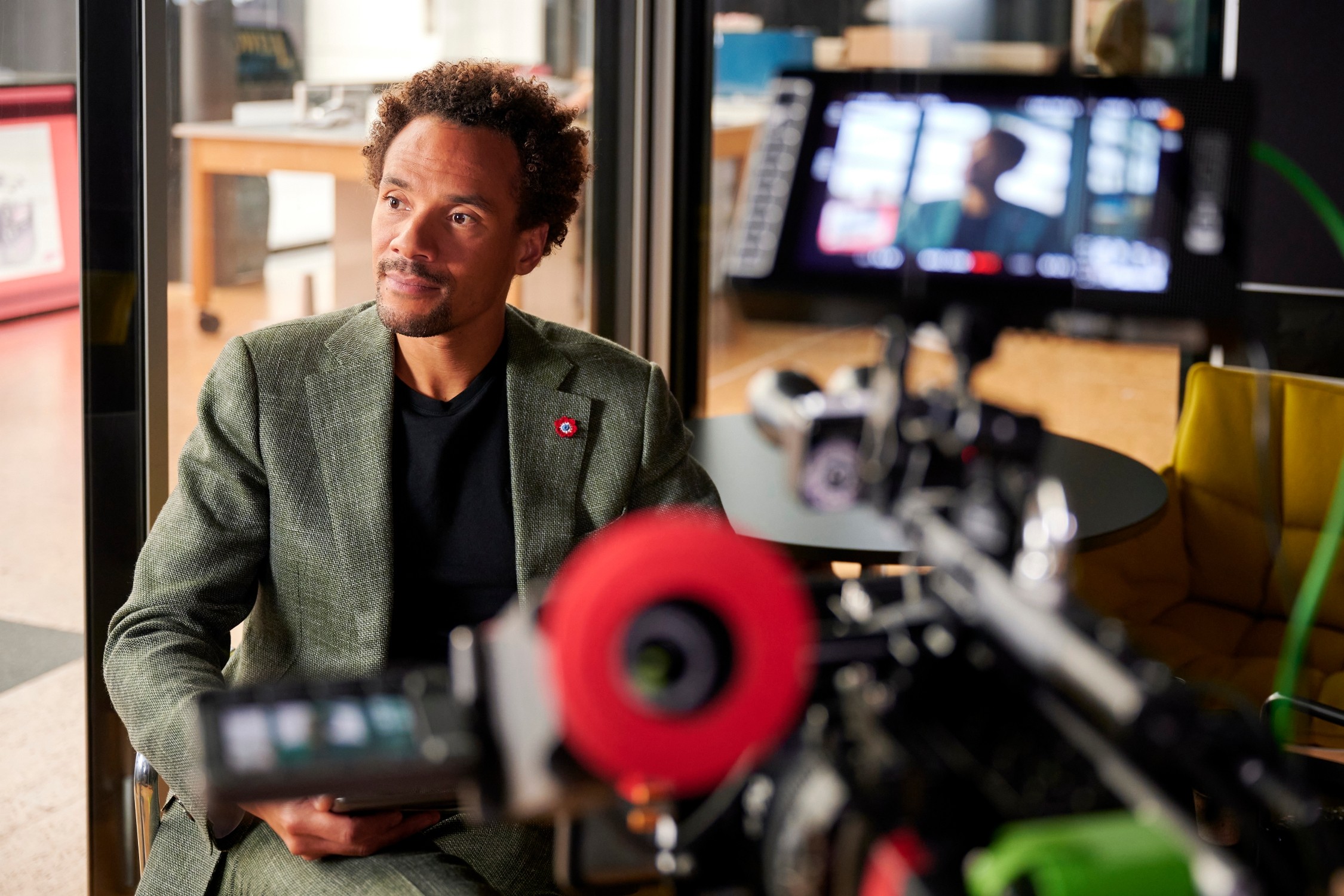 MINI Vision Urbanaut Is As A Futuristic Autonomous Minivan Doubling As A Chic Urban Hangout