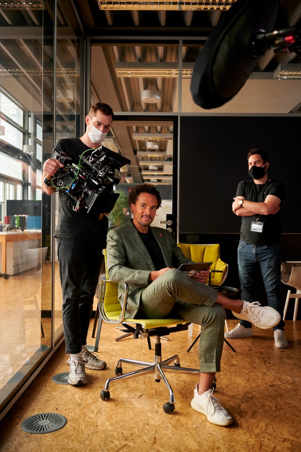 MINI Vision Urbanaut Is As A Futuristic Autonomous Minivan Doubling As A Chic Urban Hangout