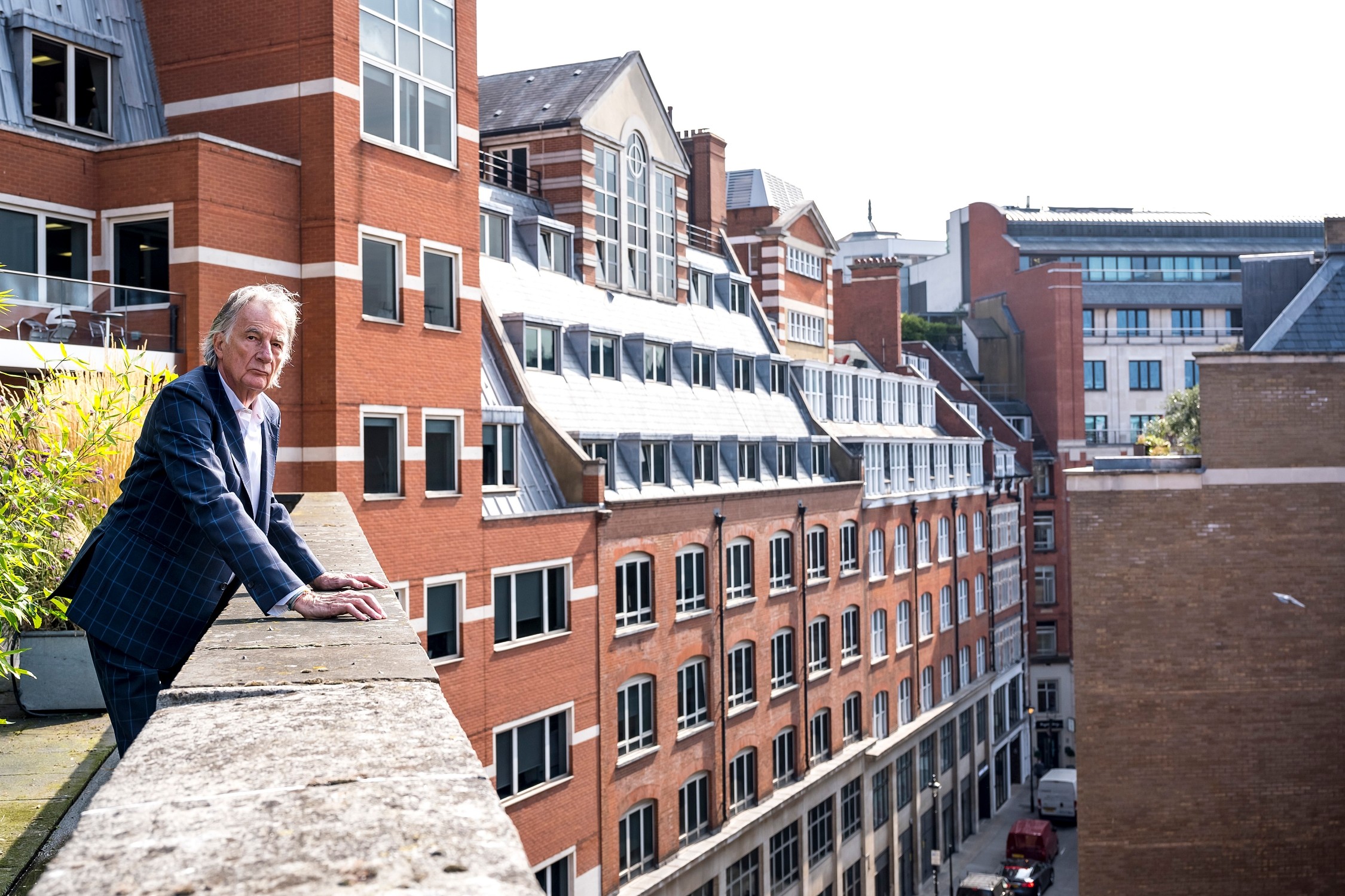 MINI Vision Urbanaut Is As A Futuristic Autonomous Minivan Doubling As A Chic Urban Hangout