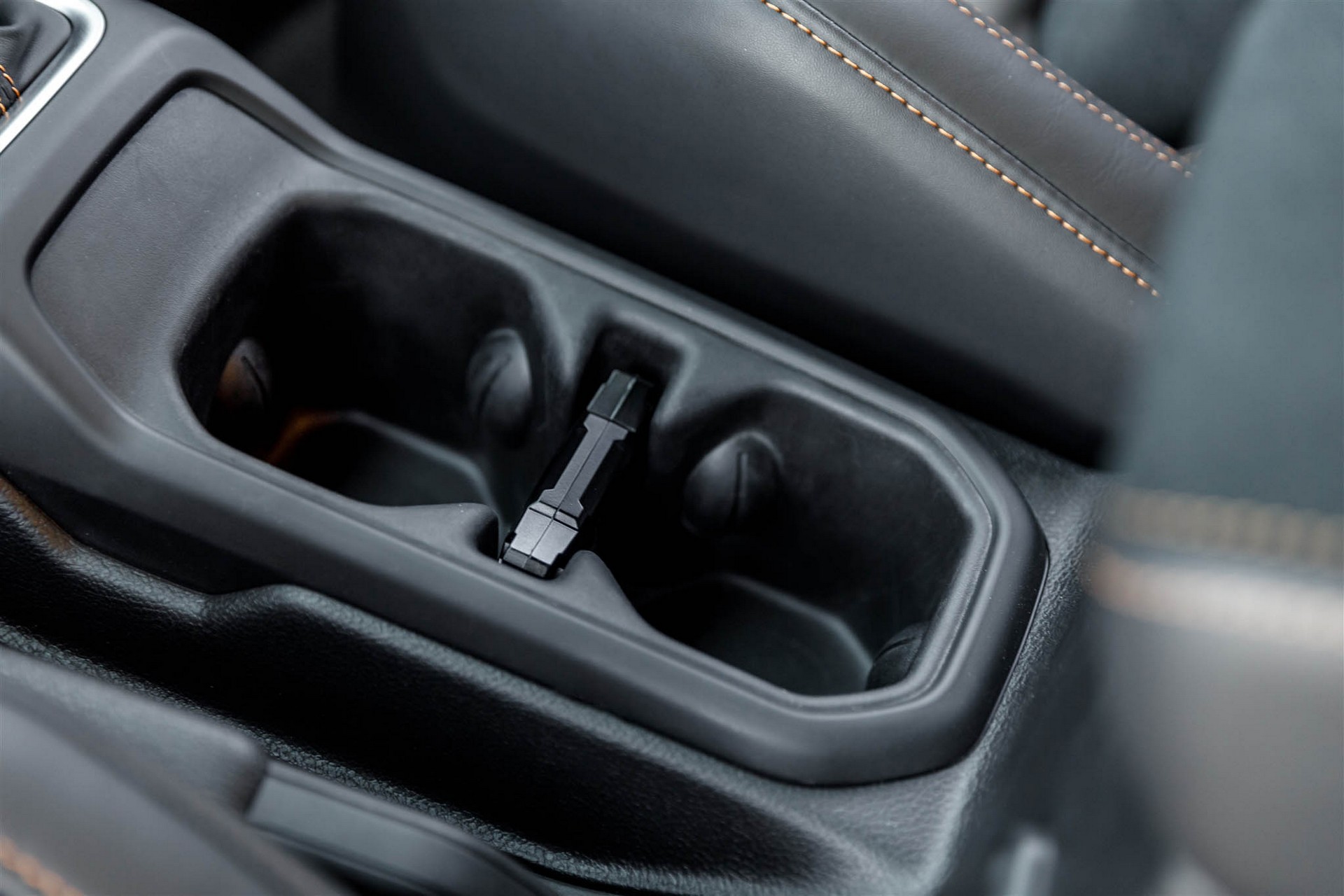 Rezvani Hercules 6×6 Debuts With $225,000 Base Price And Optional 1,300+ HP Supercharged V8