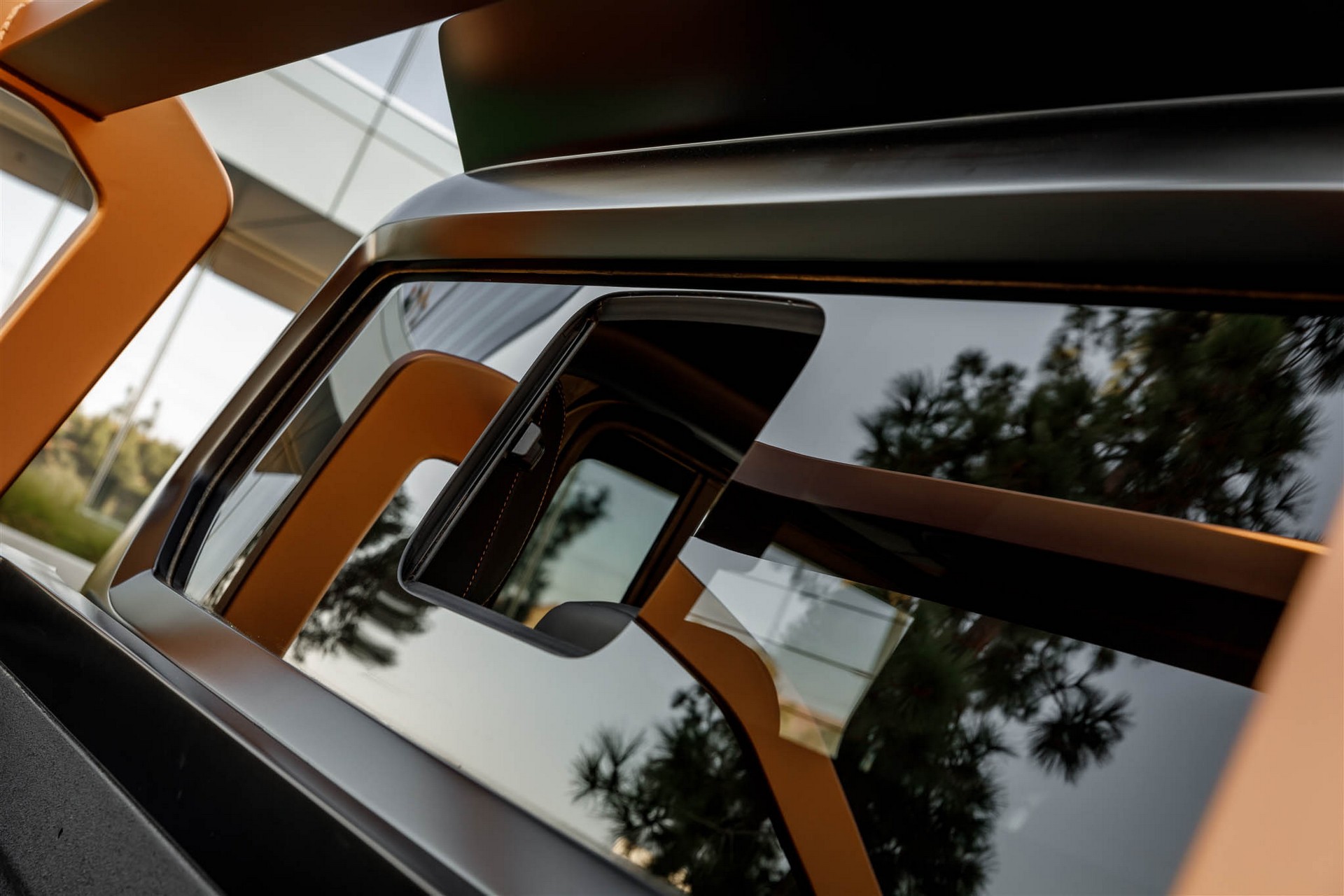 Rezvani Hercules 6×6 Debuts With $225,000 Base Price And Optional 1,300+ HP Supercharged V8