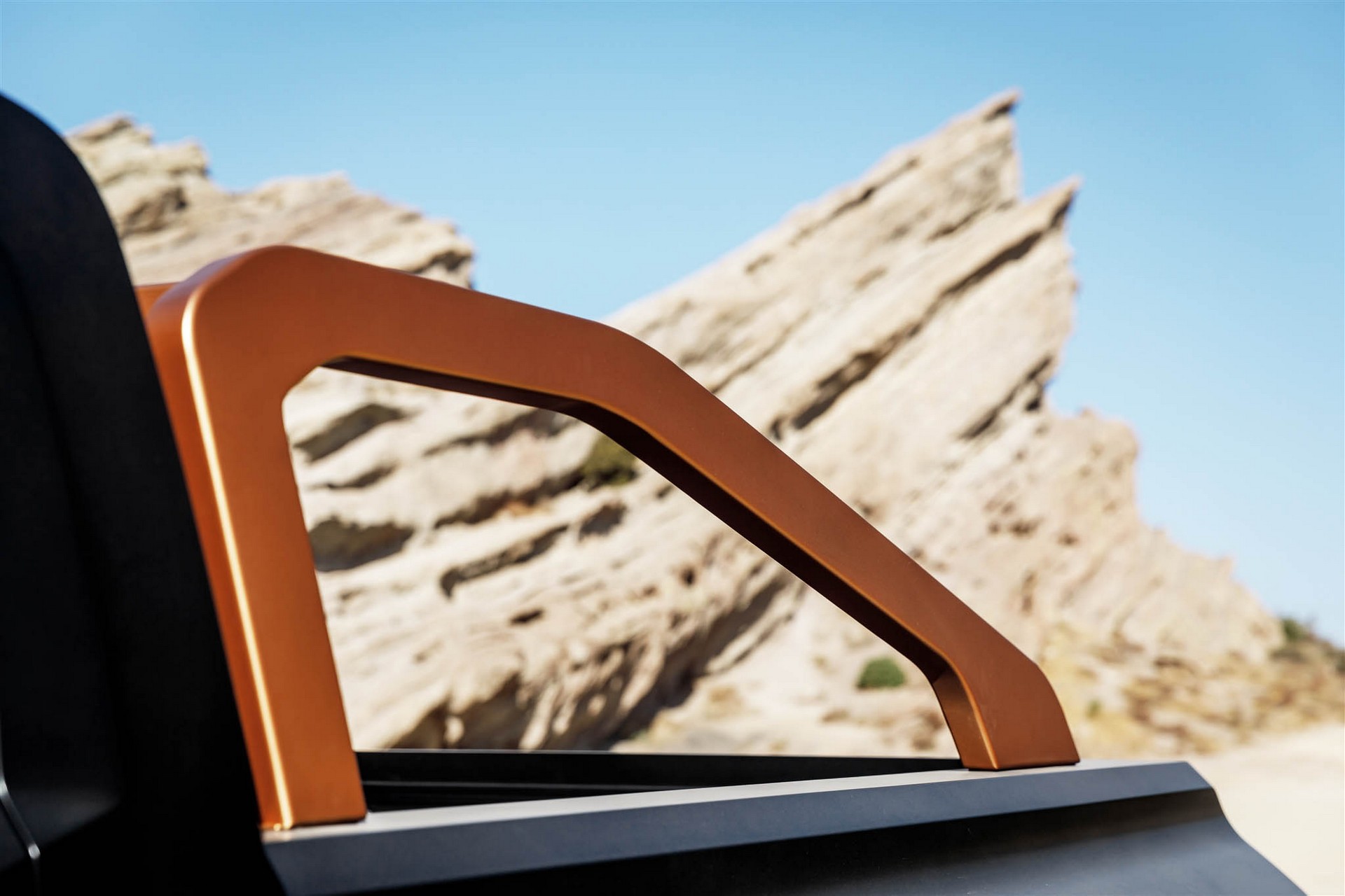 Rezvani Hercules 6×6 Debuts With $225,000 Base Price And Optional 1,300+ HP Supercharged V8