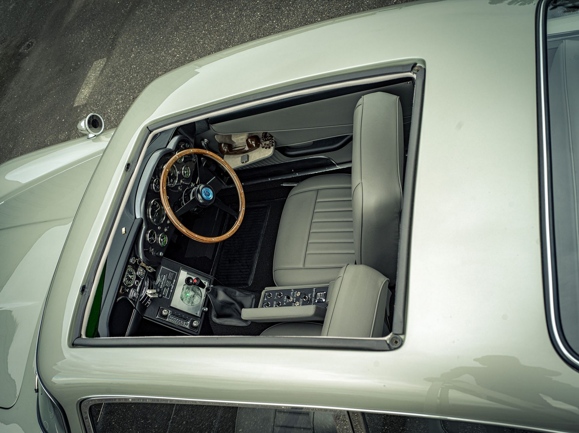 Someone Paid $200K For A Gadget-Packed Aston Martin DB5 James Bond Replica With NO Engine