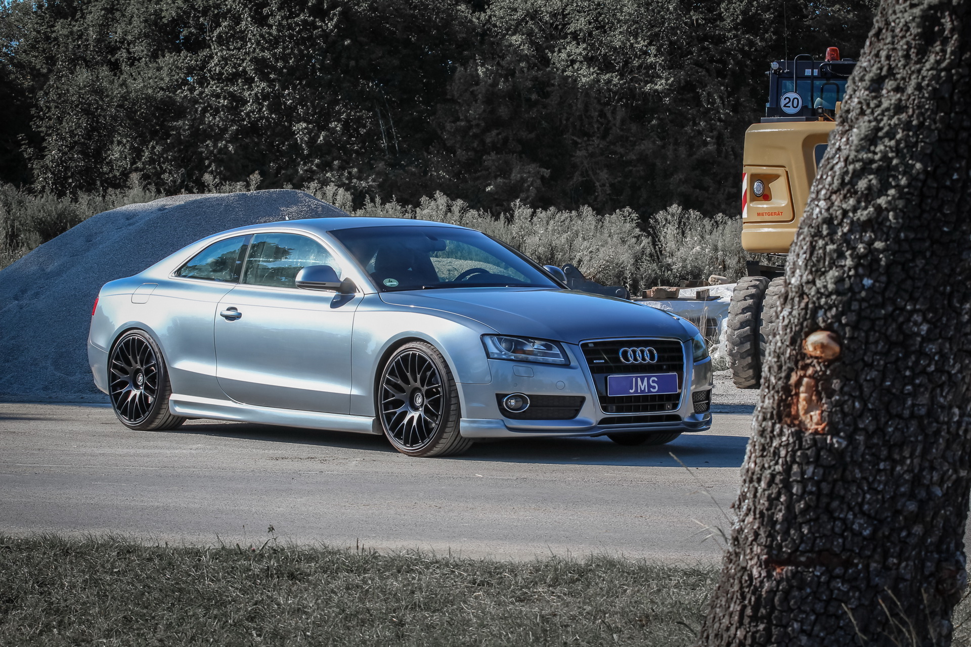 First-Gen Audi A5 Coupe Gets Some Add-Ons, New Rims By JMS Fahrzeugteile