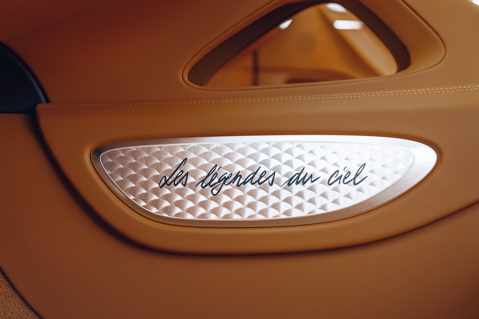 Bugatti Chiron Sport ‘Les Legendes Du Ciel’ Honors 20th Century Daredevils