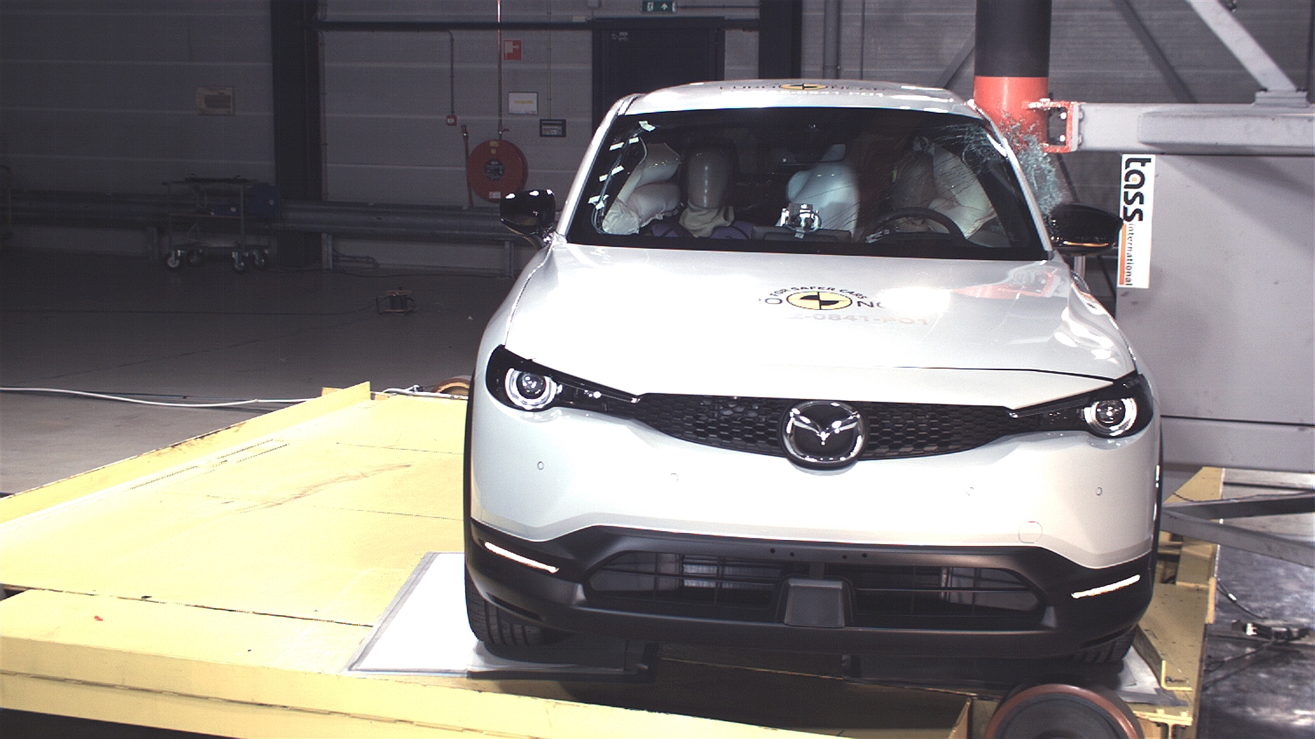 Watch Euro NCAP Crash-Test The Mazda MX-30 And Honda Jazz