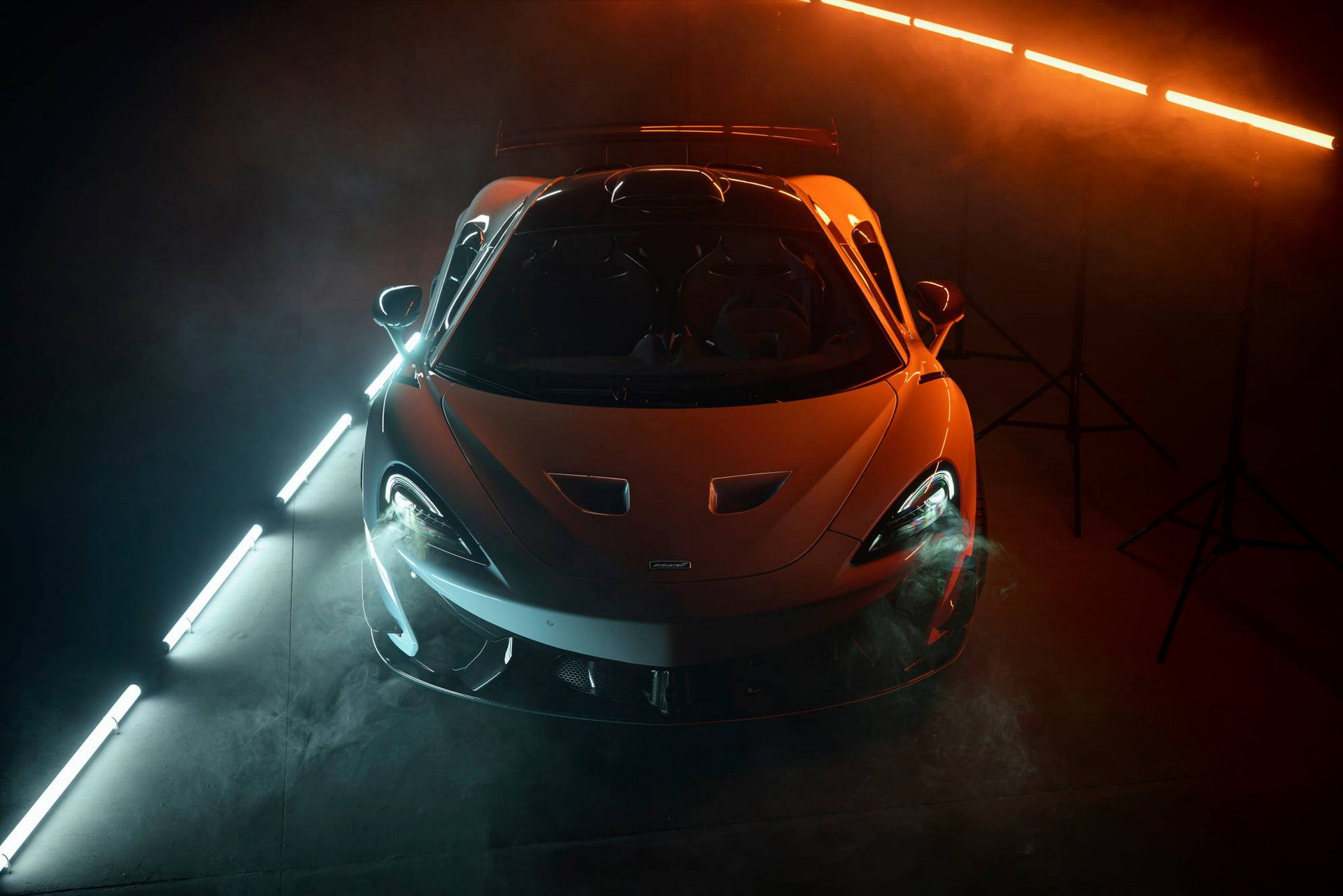 Novitec Sprinkles 700 HP Onto Hardcore McLaren 620R To Improve Its 0-60 By 0.1 Sec